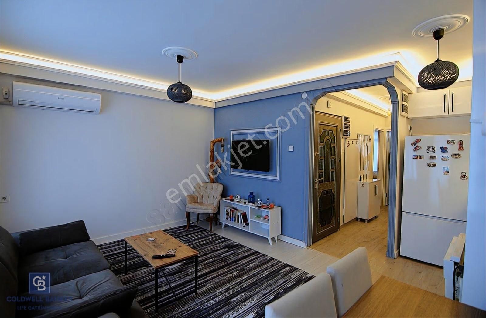 Karşıyaka Çarşıda Kiralık 2+1 Tadilatlı Daire - Görsel 4