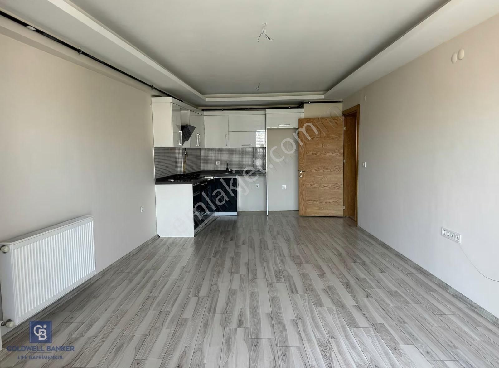 Anadolu Caddesi Üzerinde 2+1 Kiralık Daire - Görsel 2