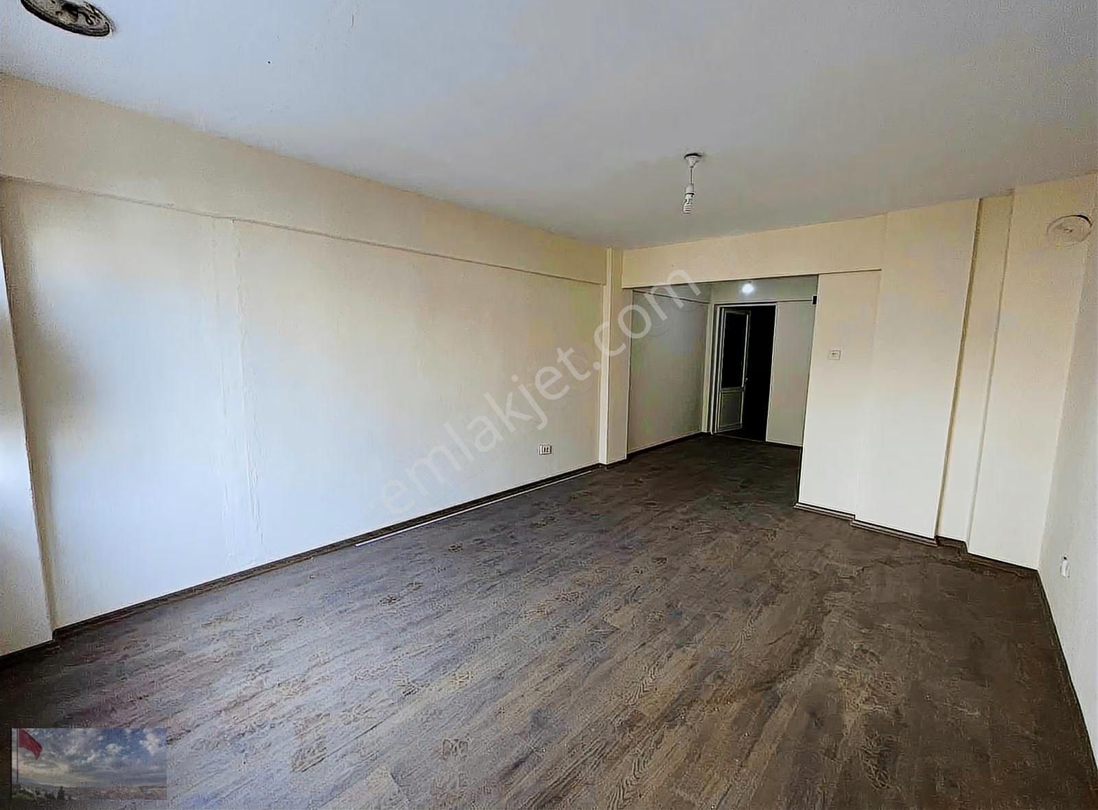 Satılık 2+1 Bayraklı Sevgi Yolunda İçerisi Yeni Tadilatlı - Görsel 19