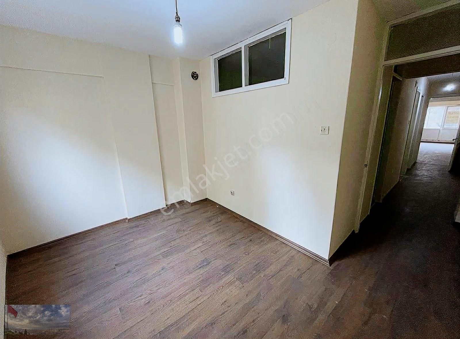 Satılık 2+1 Bayraklı Sevgi Yolunda İçerisi Yeni Tadilatlı - Görsel 22