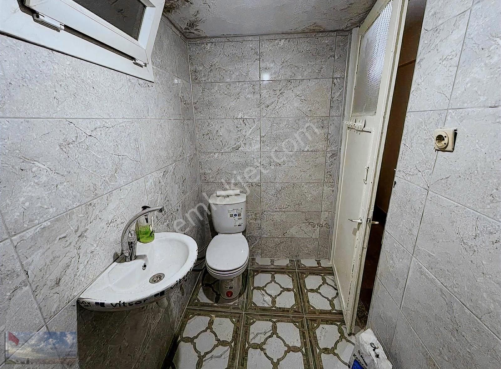 Satılık 2+1 Bayraklı Sevgi Yolunda İçerisi Yeni Tadilatlı - Görsel 10