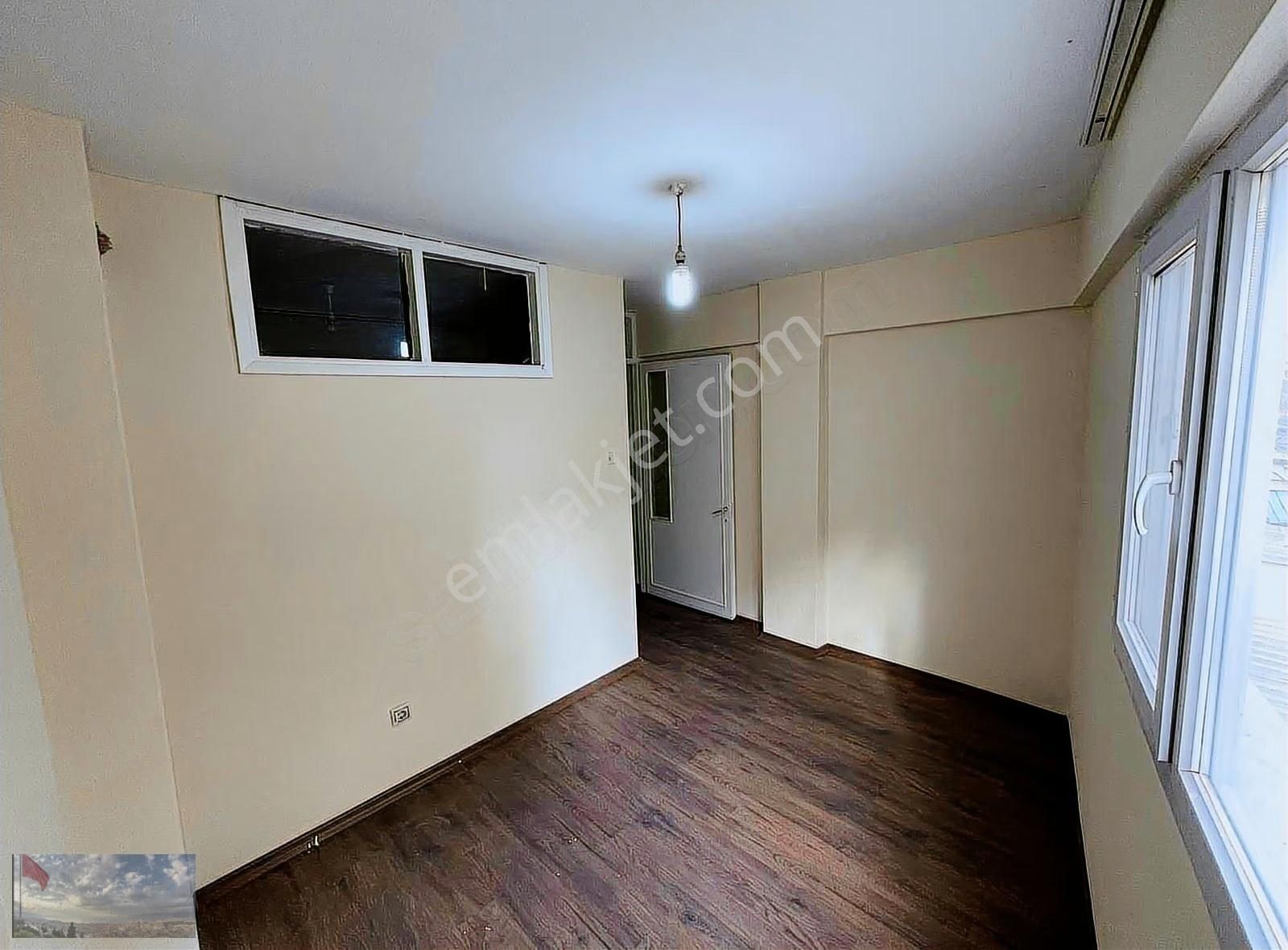 Satılık 2+1 Bayraklı Sevgi Yolunda İçerisi Yeni Tadilatlı - Görsel 5