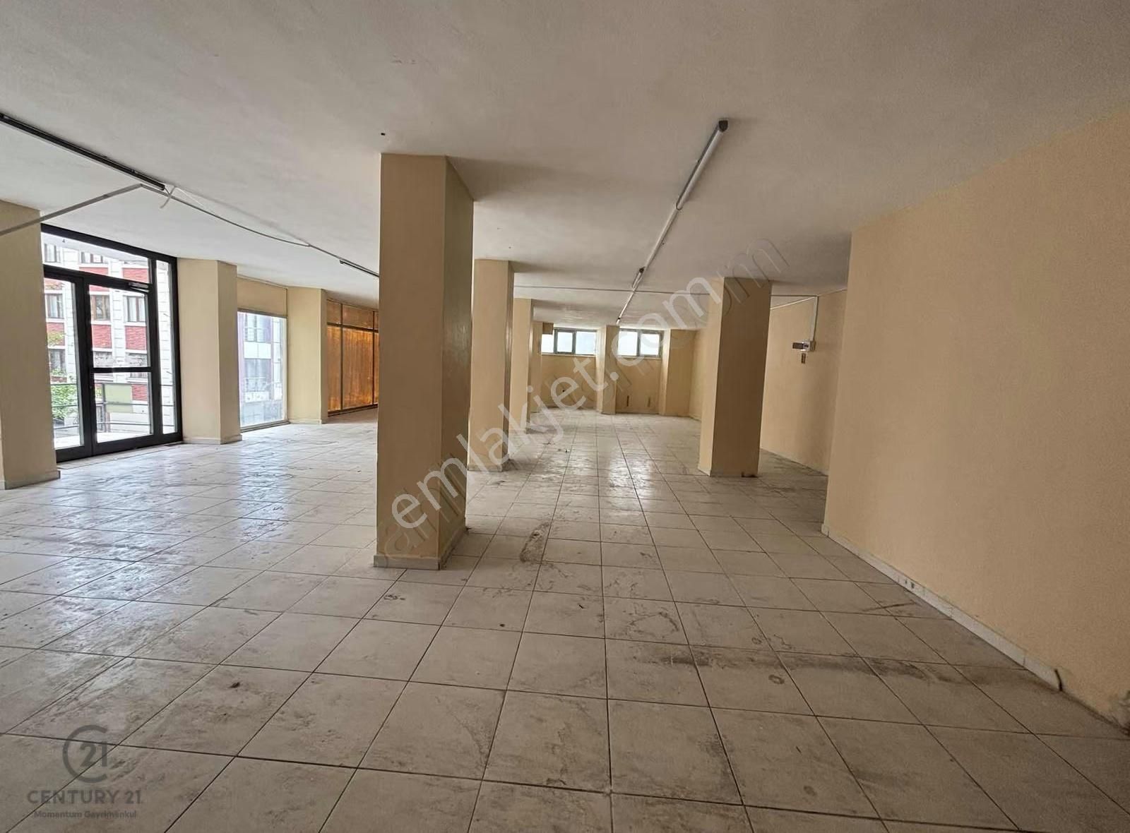 Eyüp Güzeltepe'de Cadde Üzeri 240 M2 Satılık Dükkan - Görsel 8