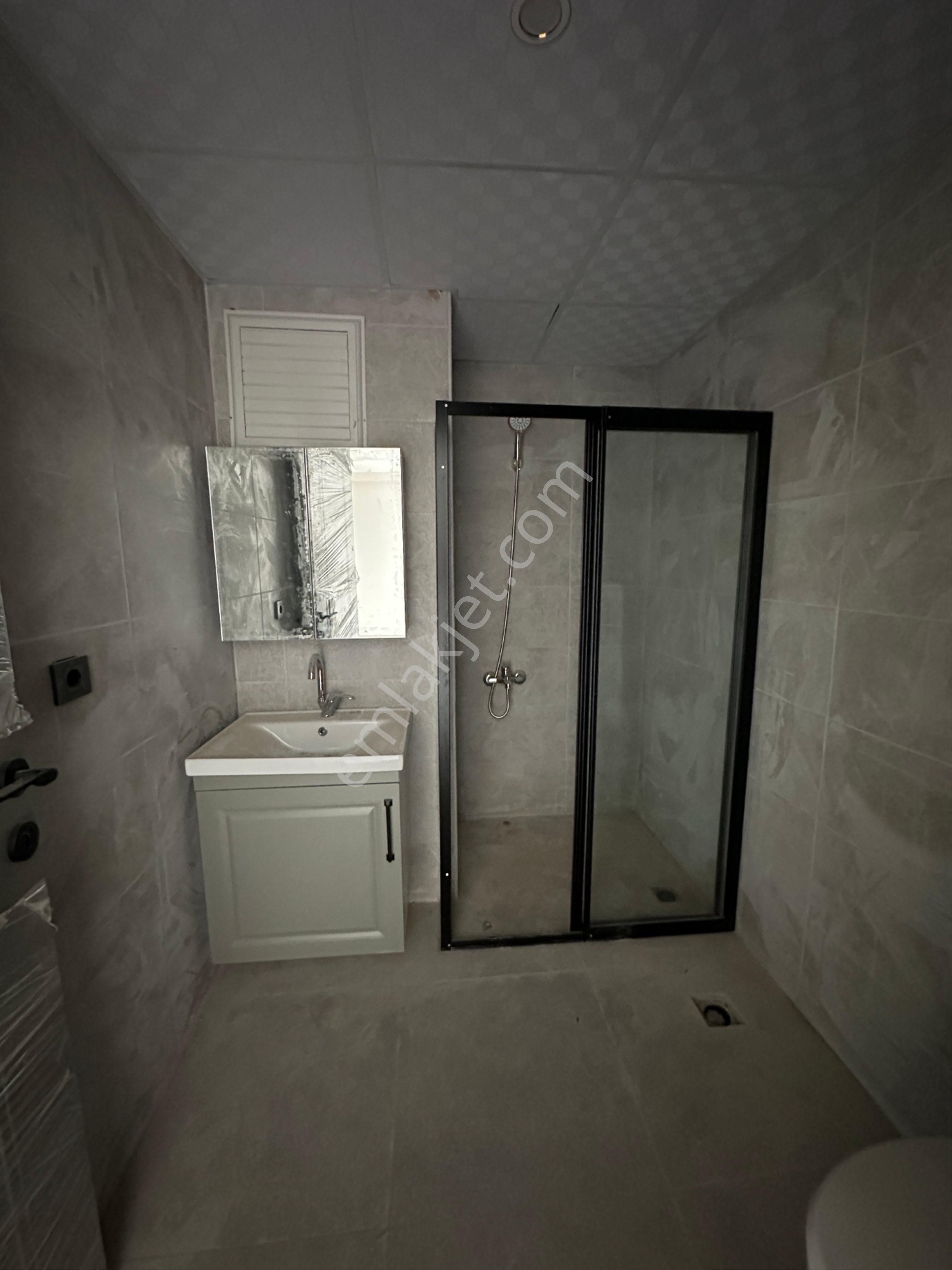 Gültepe Mah Bulv Üzeri Hasarsız Emsalsiz Kiralık 1+1 Daire - Görsel 3