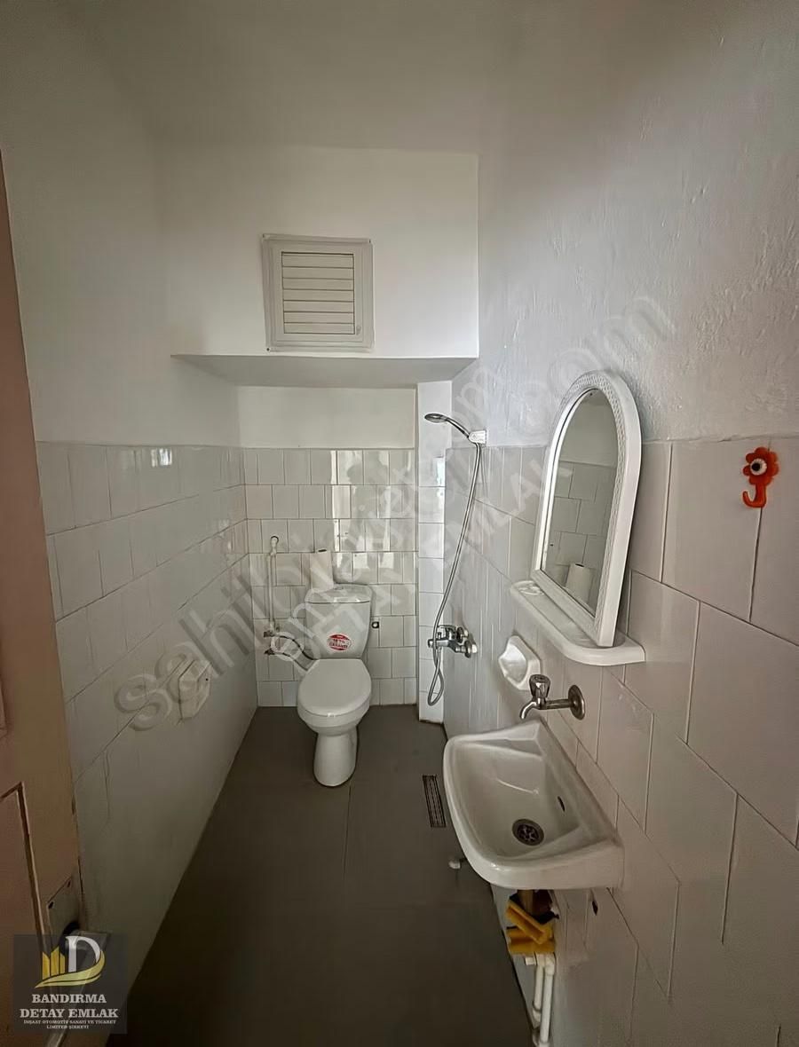 Detay Emlak'tan Yeni Mahallede Giriş Kat Bahçeli 2+1 Kiralık