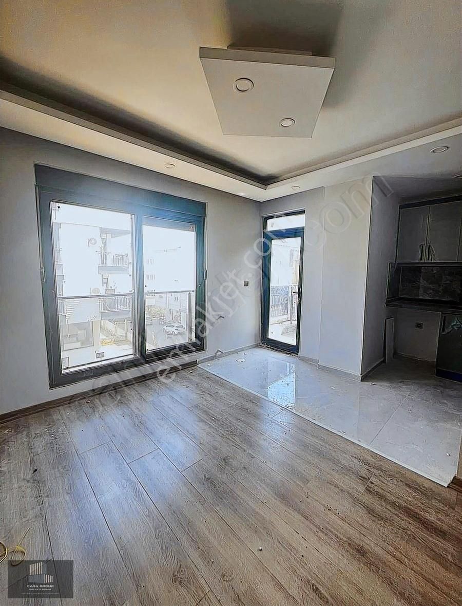 Cadde Üstü 1+1 Katta Asansörlü - Görsel 34