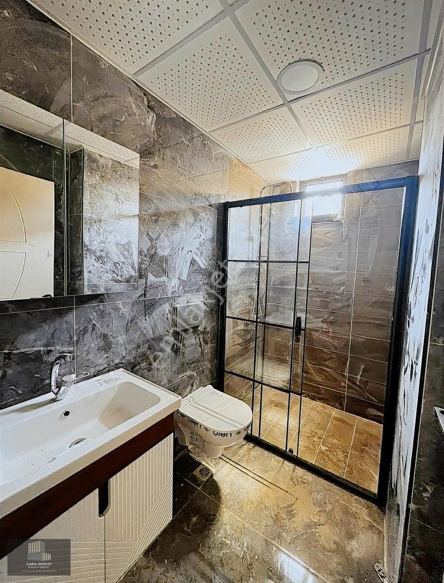 Cadde Üstü 1+1 Katta Asansörlü - Görsel 9