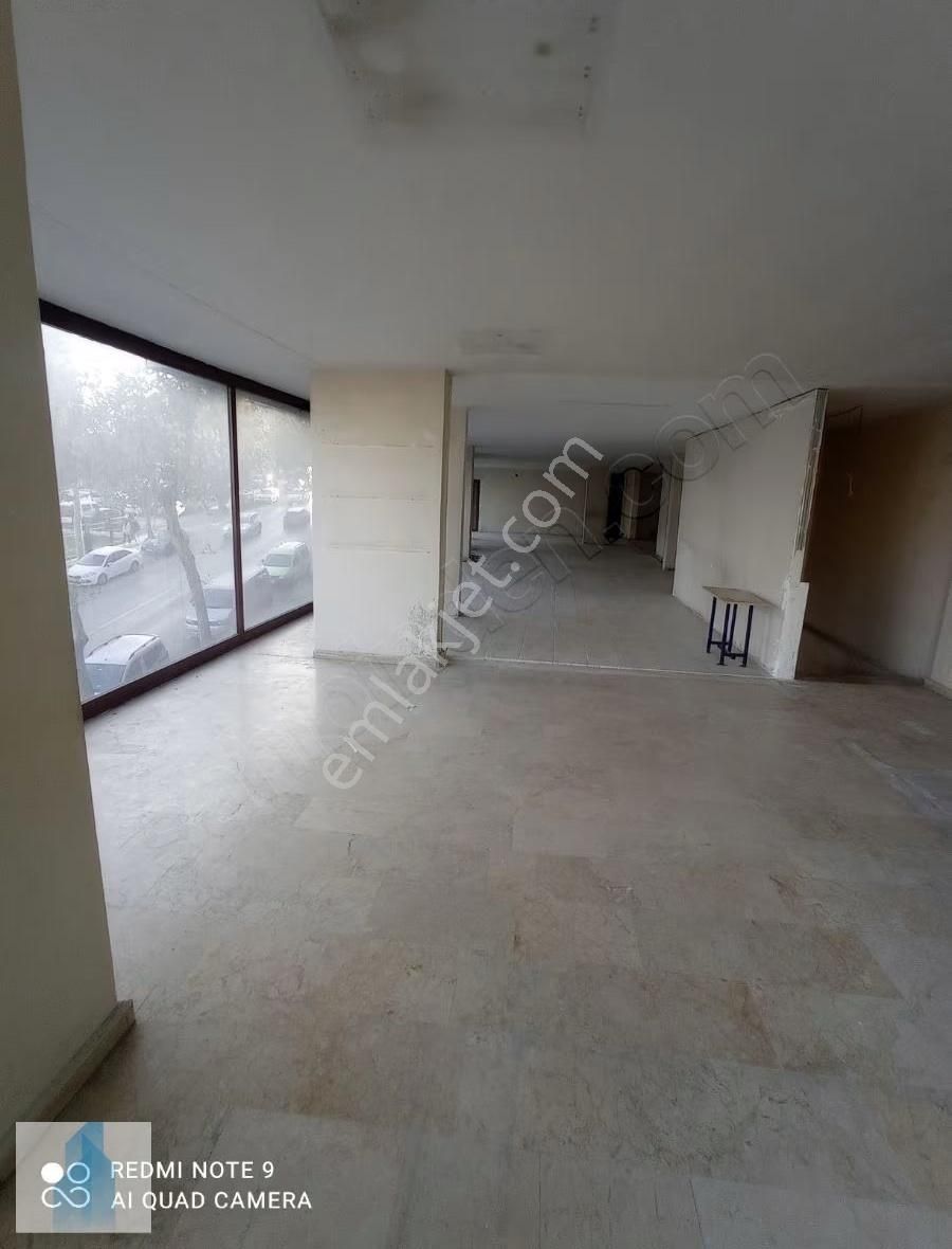 Bağcılar Da Kurumsal Firmalara Uygun Kiralık 1200 M2 İşyeri - Görsel 10