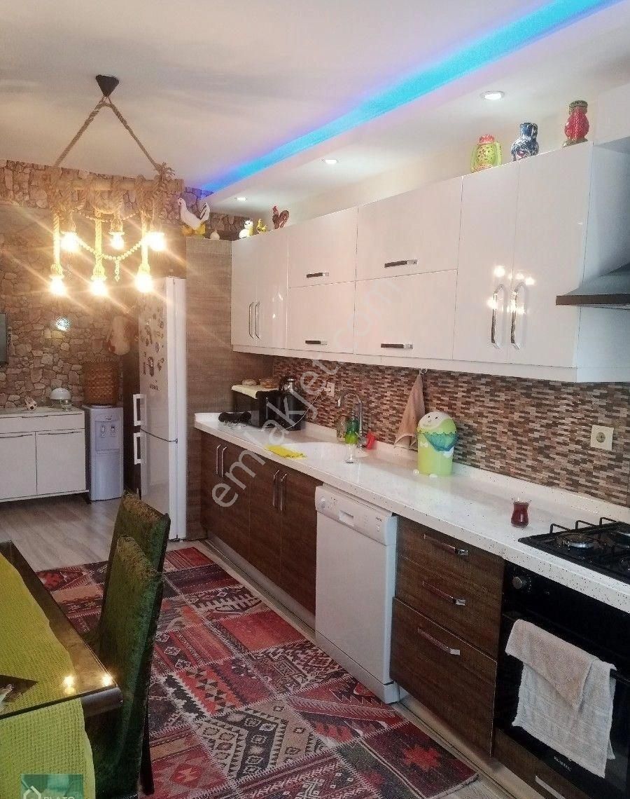 Satılık Geniş Ultra Lüks Doğalgazlı Daire - Görsel 21