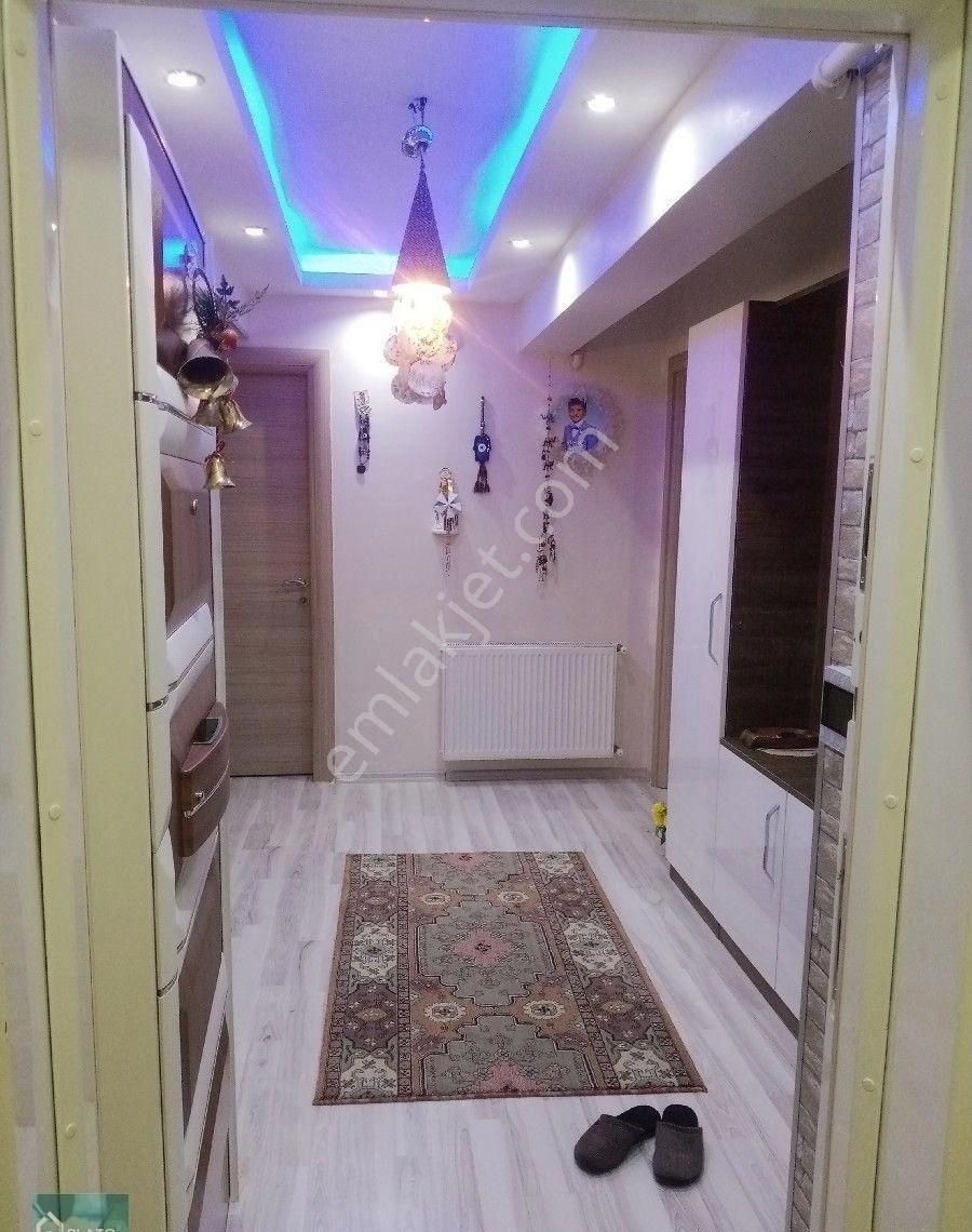 Satılık Geniş Ultra Lüks Doğalgazlı Daire - Görsel 12