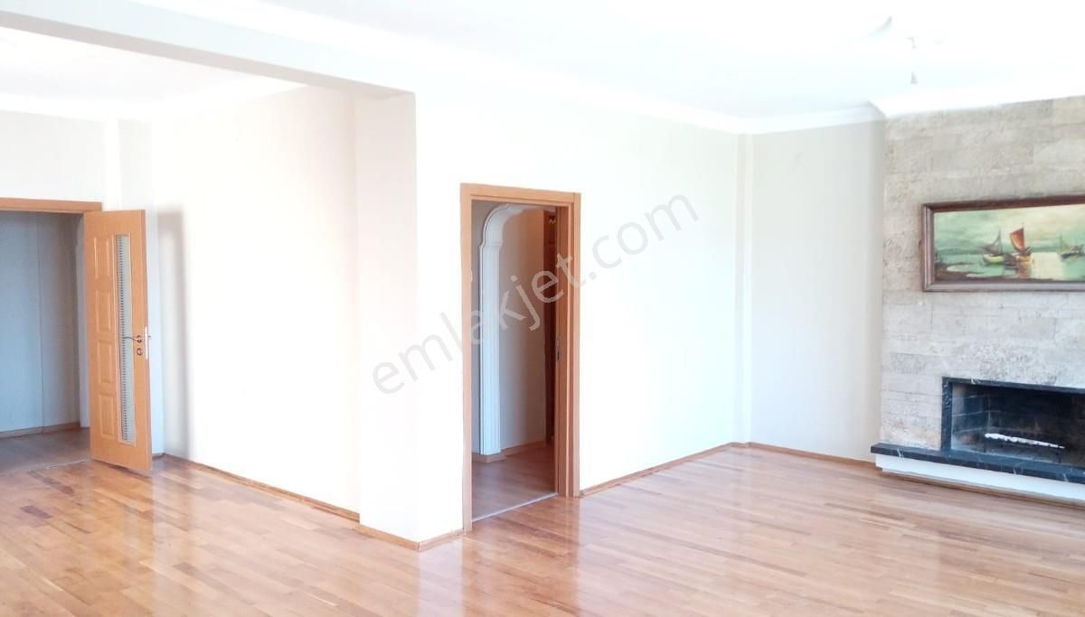 Tunalıhilmi Cadde Üzer 3+1 Full Yapılı 3. Kat Arka Cephe - Görsel 9