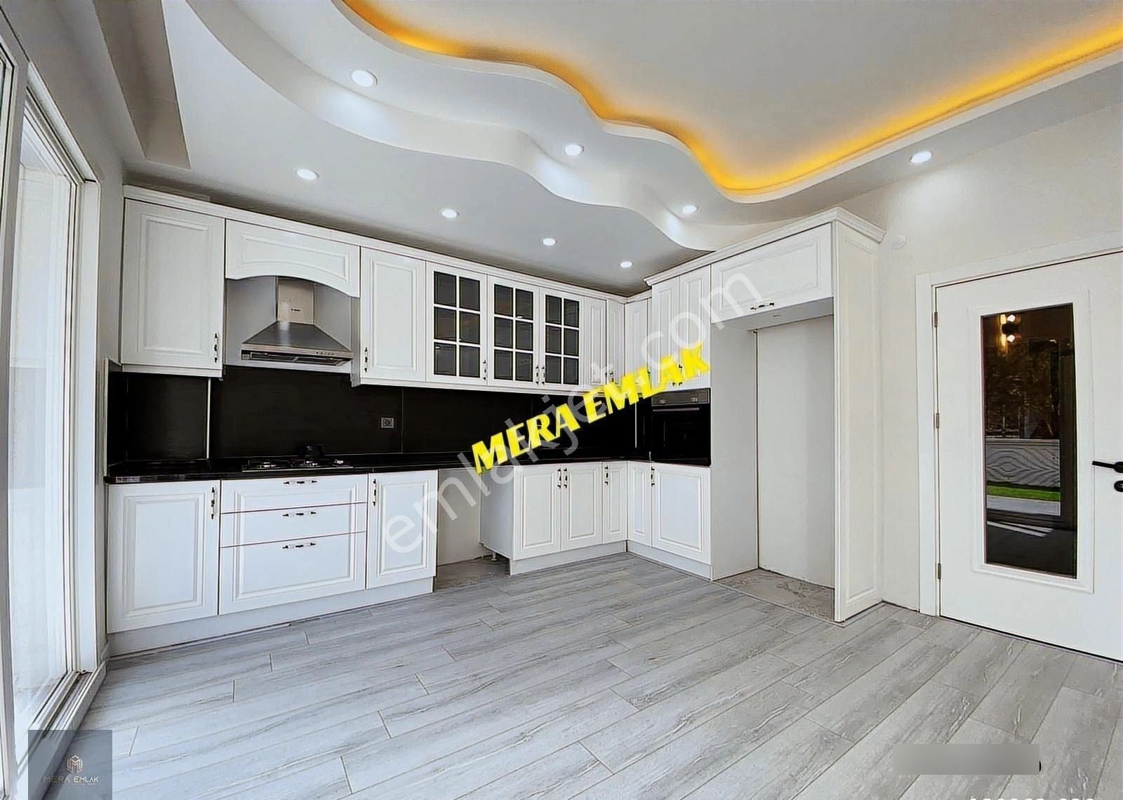▀▄mera Emlaktan Güre Mevki Teraslı 5+1 180m2 Bahçeli Lüx Villa - Görsel 26