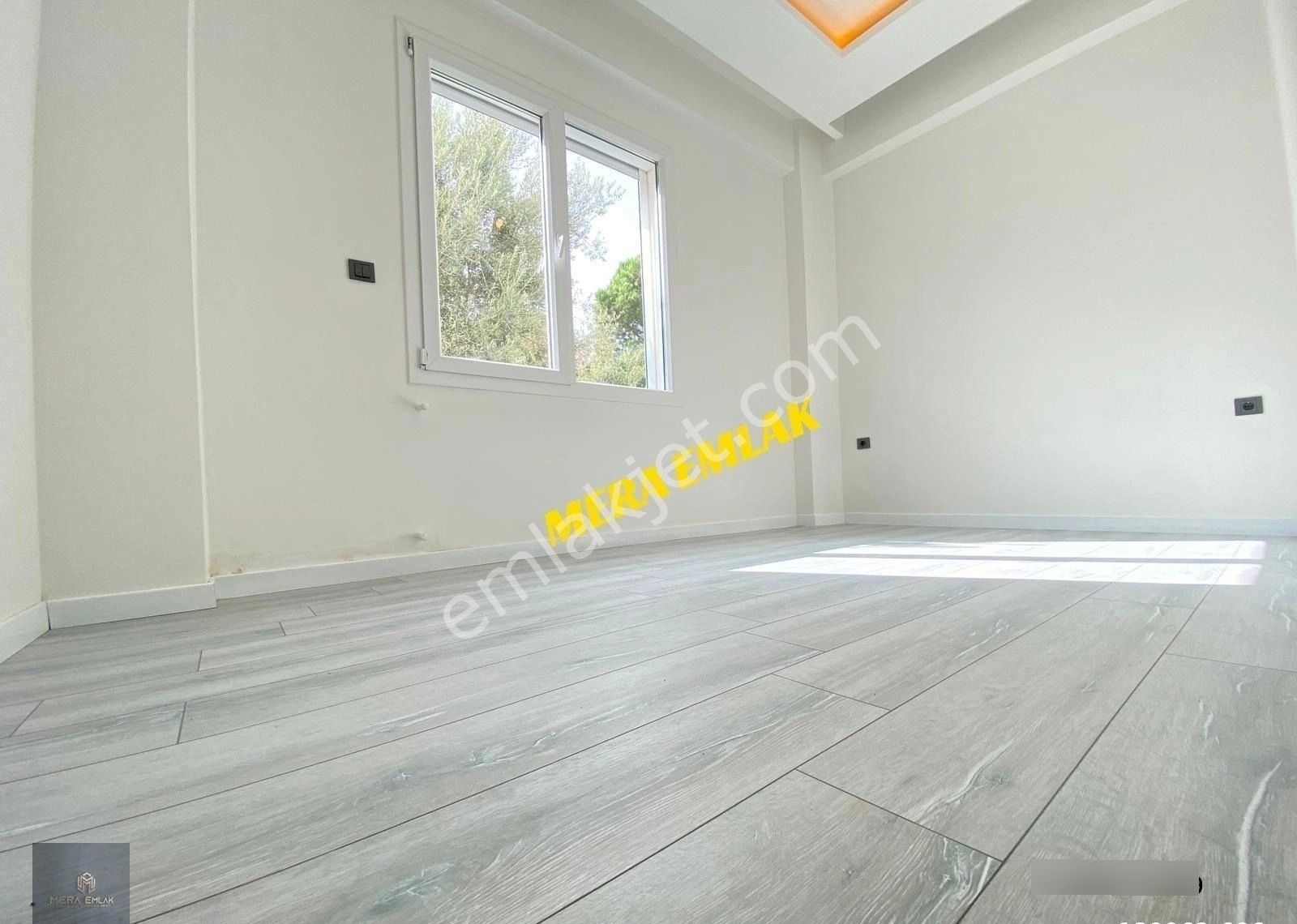 ▀▄mera Emlaktan Güre Mevki Teraslı 5+1 180m2 Bahçeli Lüx Villa - Görsel 16