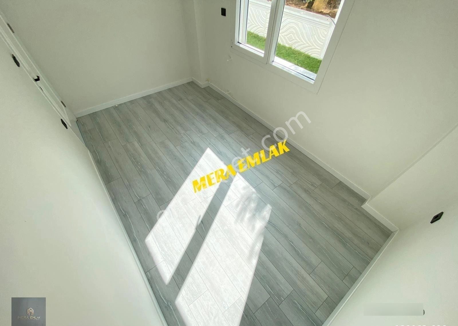▀▄mera Emlaktan Güre Mevki Teraslı 5+1 180m2 Bahçeli Lüx Villa - Görsel 23