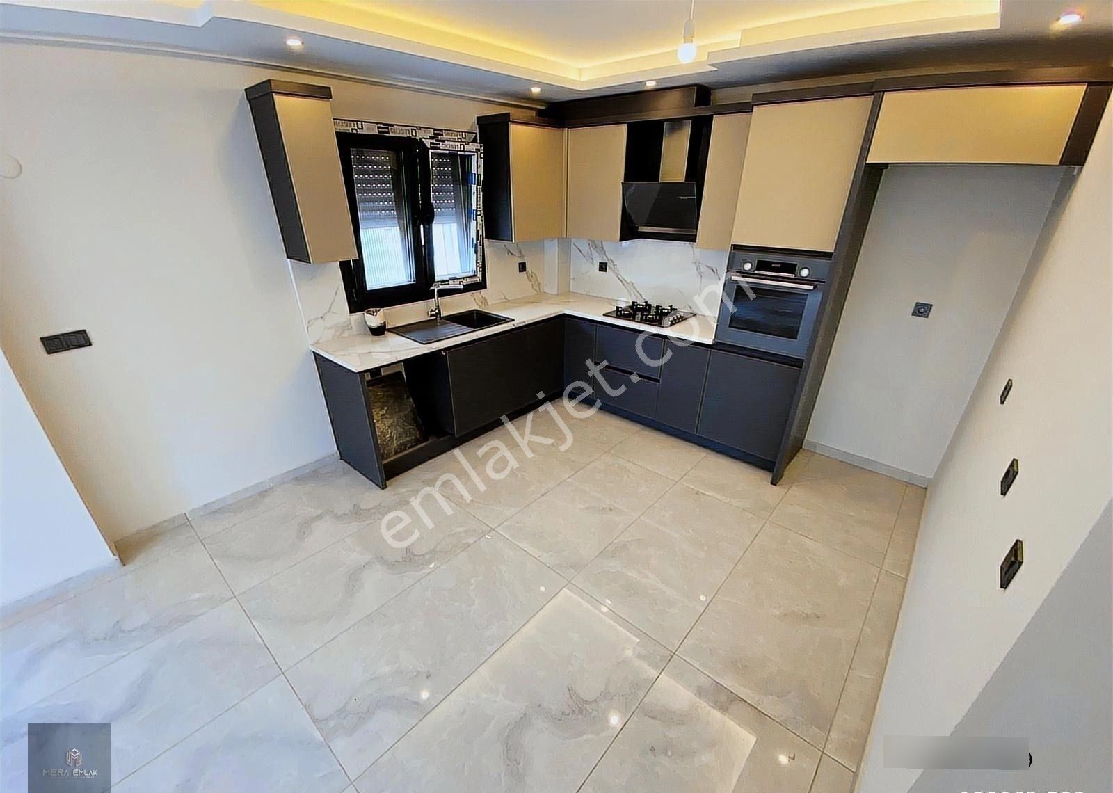 Mera Emlaktan Akçayda Denize 200m 180m2 3+1 Ultra Lüx Villa - Görsel 13