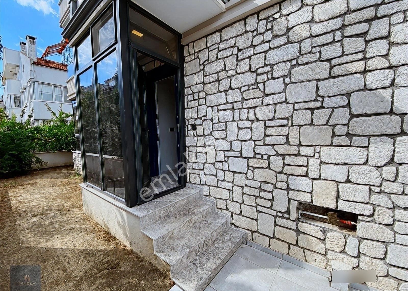 Mera Emlaktan Akçayda Denize 200m 180m2 3+1 Ultra Lüx Villa - Görsel 3