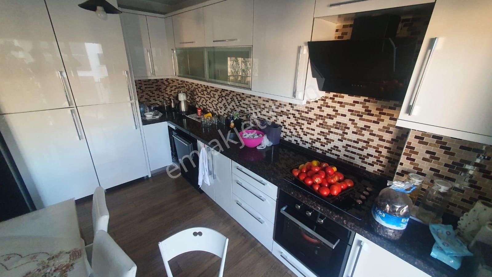 ▀mera Emlaktan Akçayda Denize 450 Metre 4+2 240m2 Dublex Daire - Görsel 19