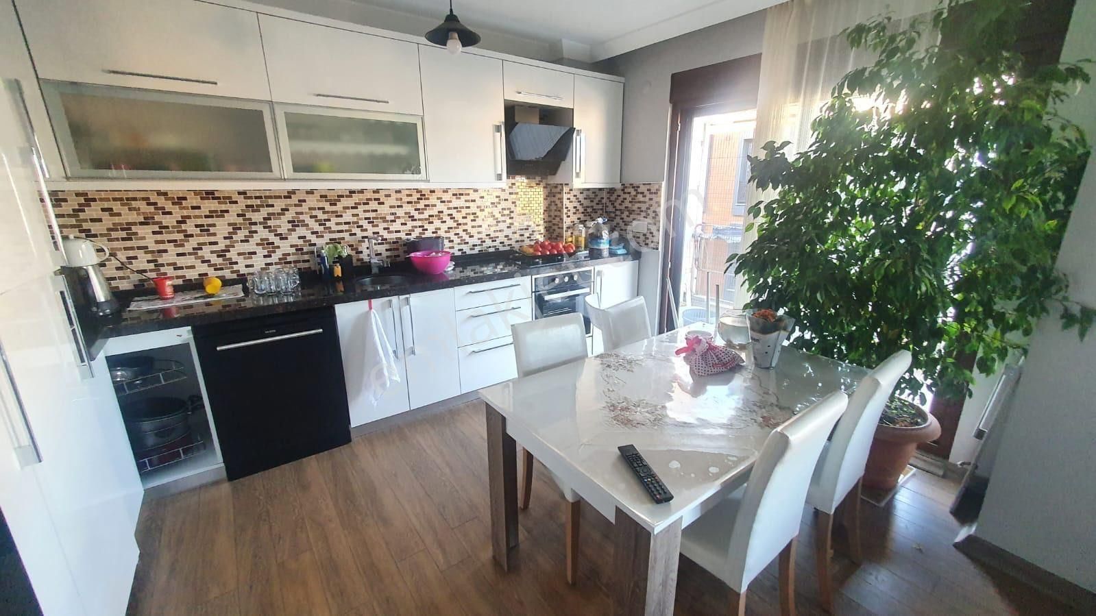 ▀mera Emlaktan Akçayda Denize 450 Metre 4+2 240m2 Dublex Daire - Görsel 11