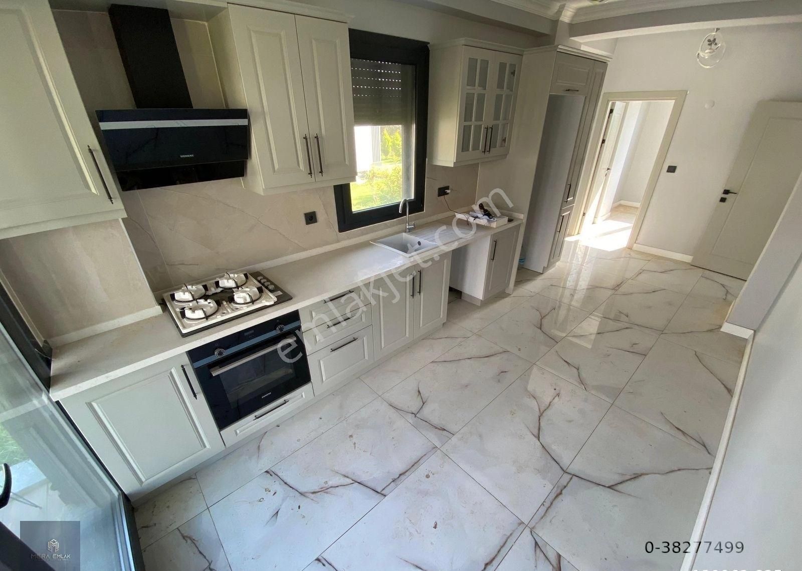 Mera Emlaktan Gürede Tam Müstakil 280m2 4+1 Lüx Villa - Görsel 8