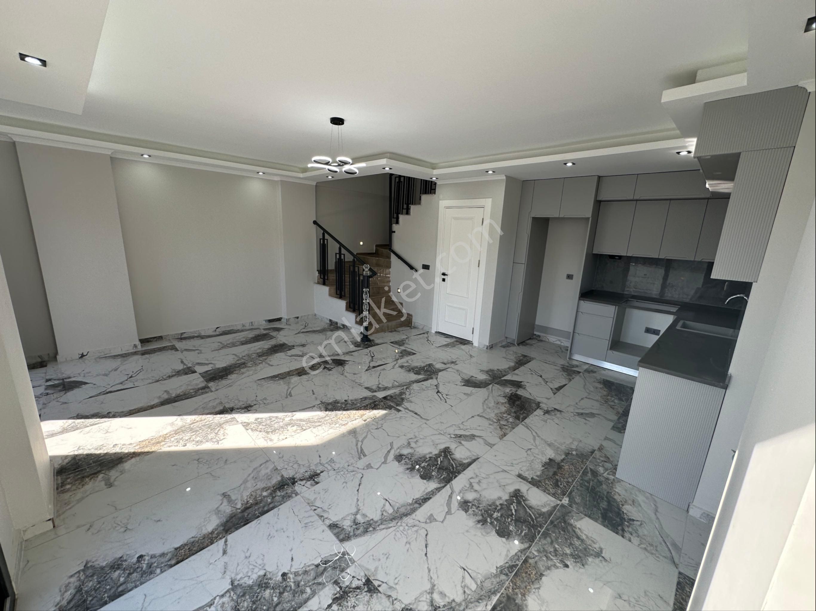 Hisar Mah. 3+1 Fırsat Villa - Görsel 5