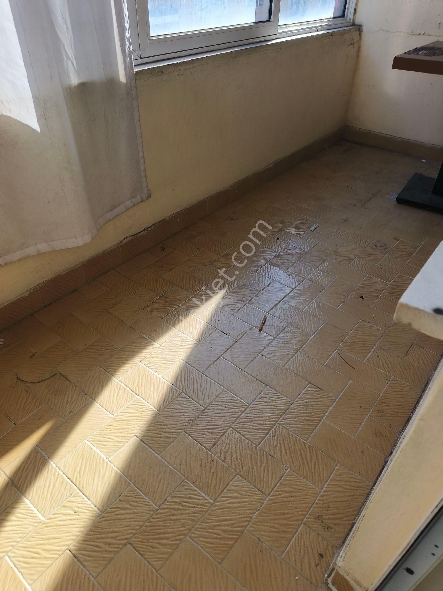 Güneyden Candan Sokakta 2+1.90m2 Kiralık Daire - Görsel 14