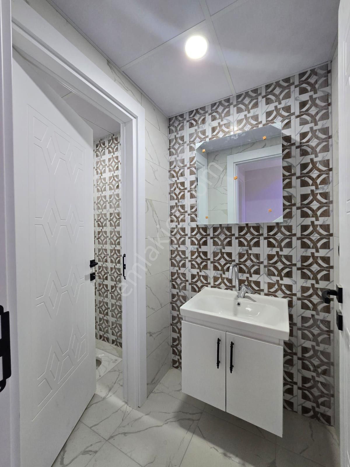 Serkent Bahçelievlerde Süper Konumlu En Geniş 3+1 Daire!bu Mutfağa Hayran Kalacaksınız! - Görsel 8