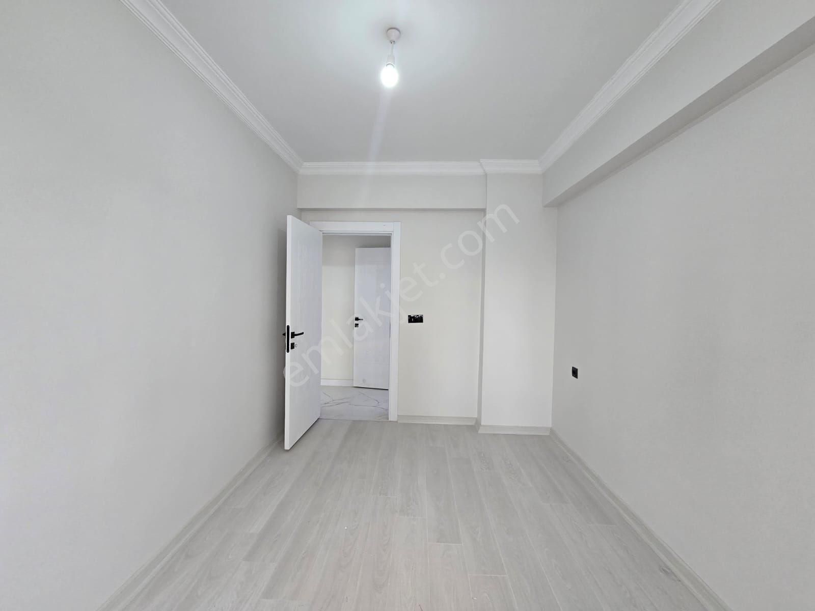 Serkent Bahçelievlerde Süper Konumlu En Geniş 3+1 Daire!bu Mutfağa Hayran Kalacaksınız! - Görsel 9