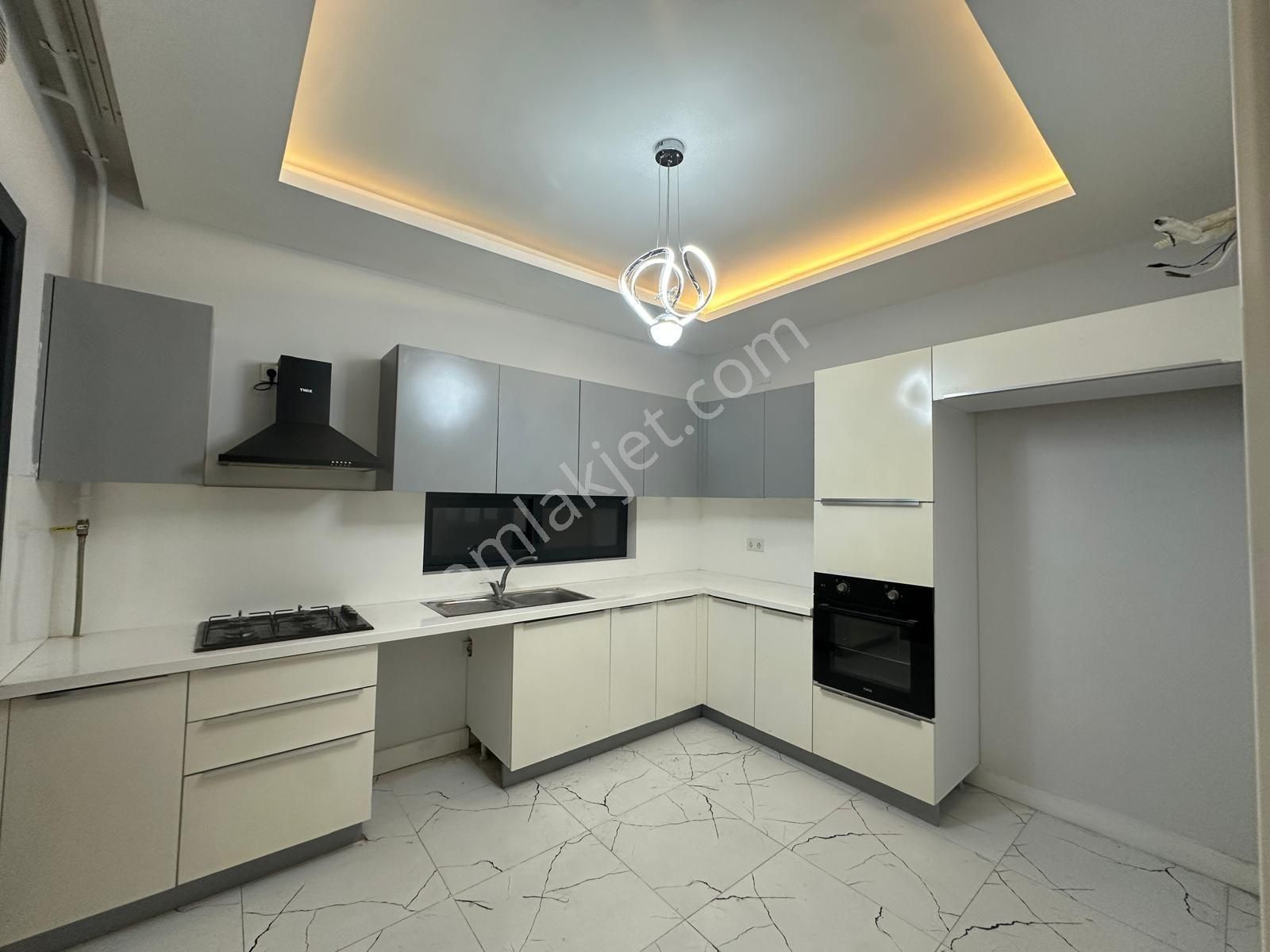 Toros 'da Full Extralı ,comsept Bina Da 3+1 Daire