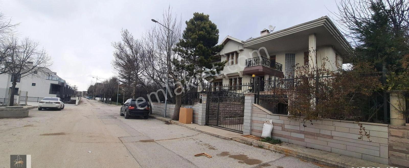 Kaplan İnşaat & Gayrimenkul Den İncek Güneyce Villalarında Satılık Villa - Görsel 29