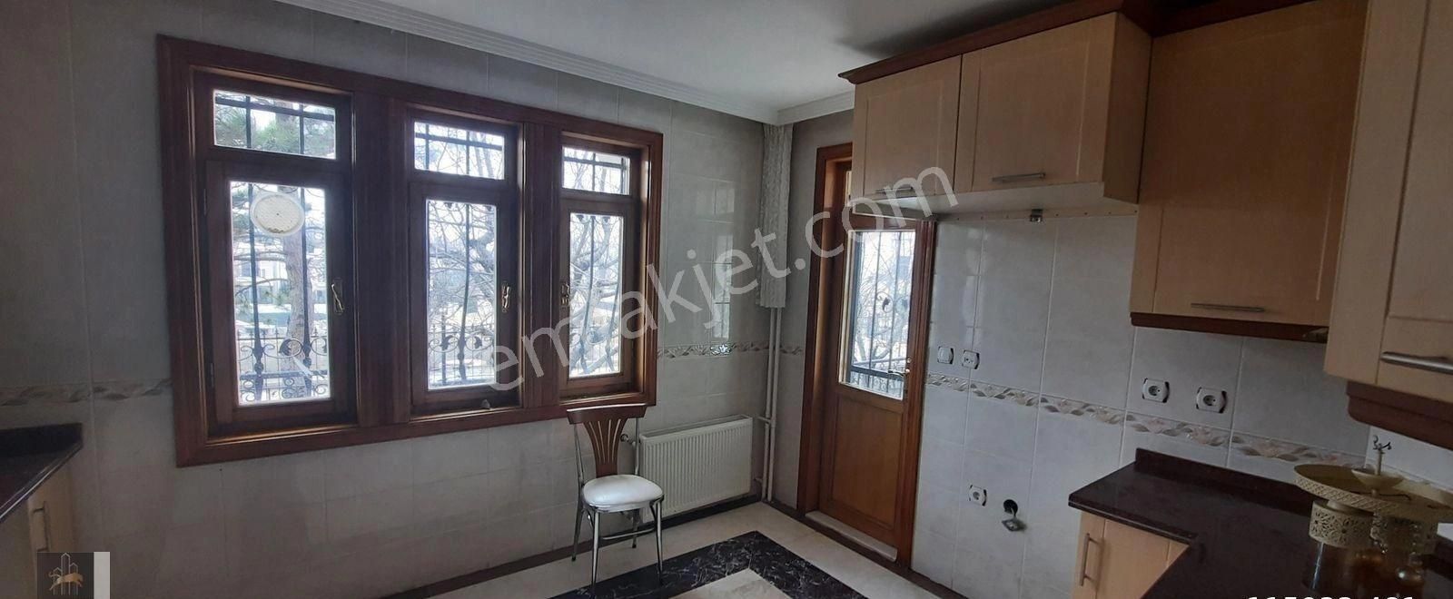 Kaplan İnşaat & Gayrimenkul Den İncek Güneyce Villalarında Satılık Villa - Görsel 11