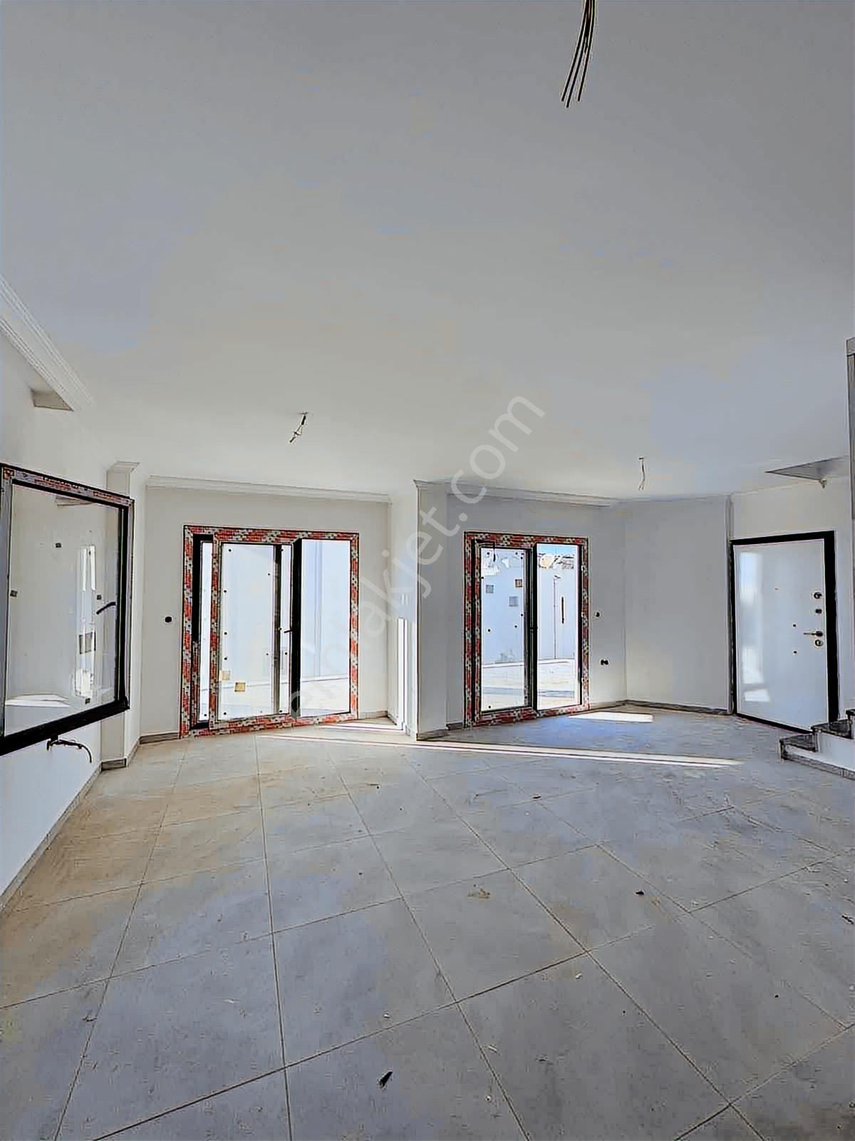 Akyarlarda Full Deniz Manzaralı Satılk Sıfır Dupleks Villa - Görsel 16