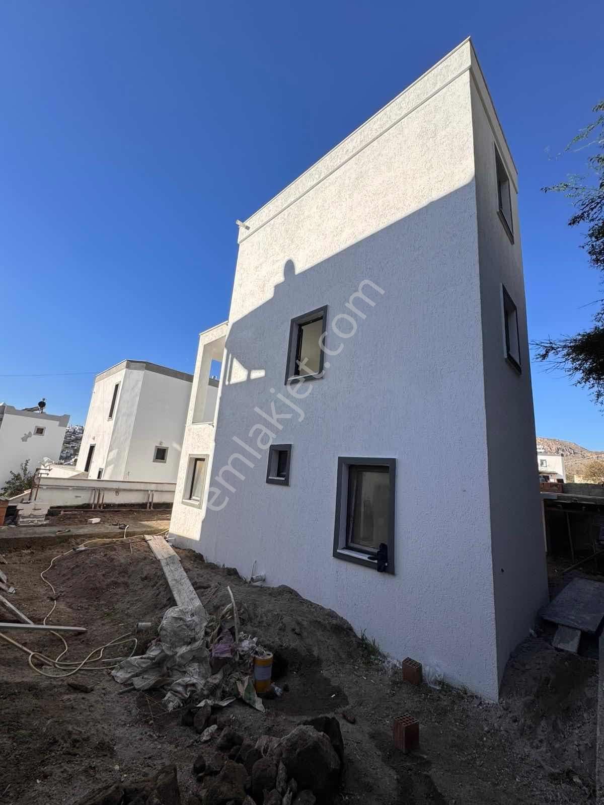 Akyarlarda Full Deniz Manzaralı Satılk Sıfır Dupleks Villa - Görsel 19