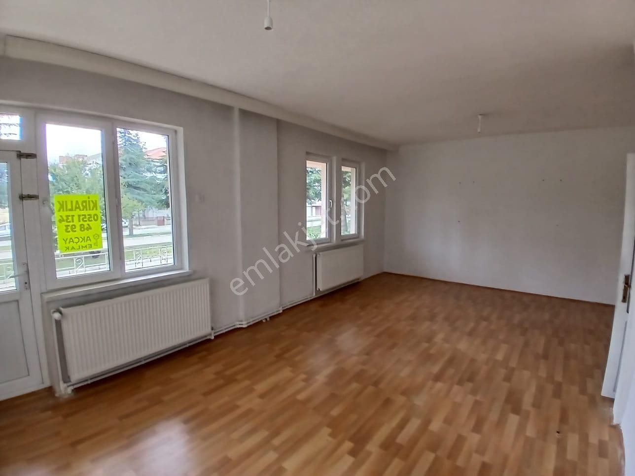 Akçay Emlak'tan Akşehir Park Hayat Hastahanesi Karşısı Birinci Kat Doğalgazlı Kiralık 3+1 Daire - Görsel 10