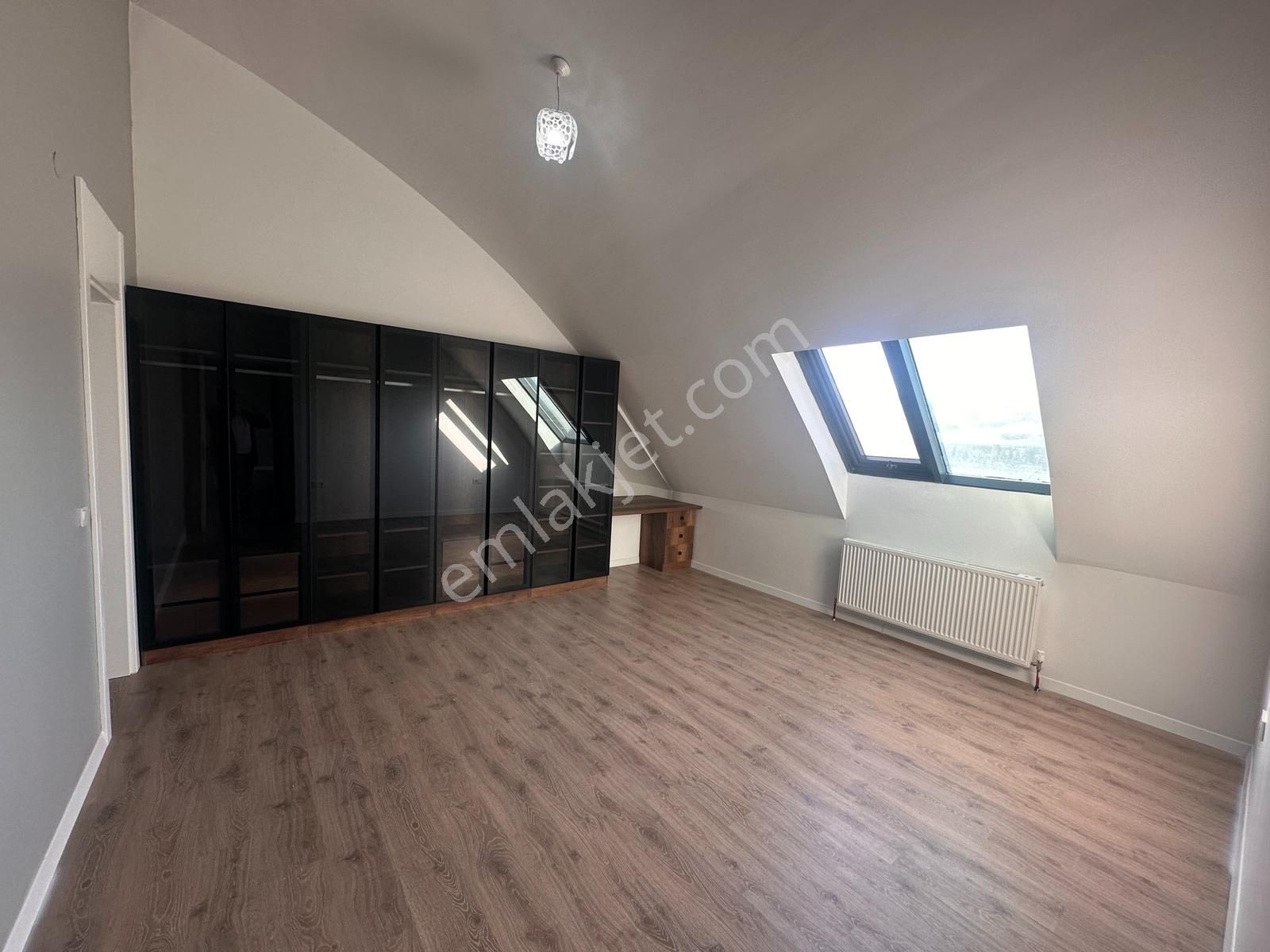 Bağlıca'da Site İçerisinde Kapalı Otoparklı 4+1 Kiralık Daire - Görsel 2