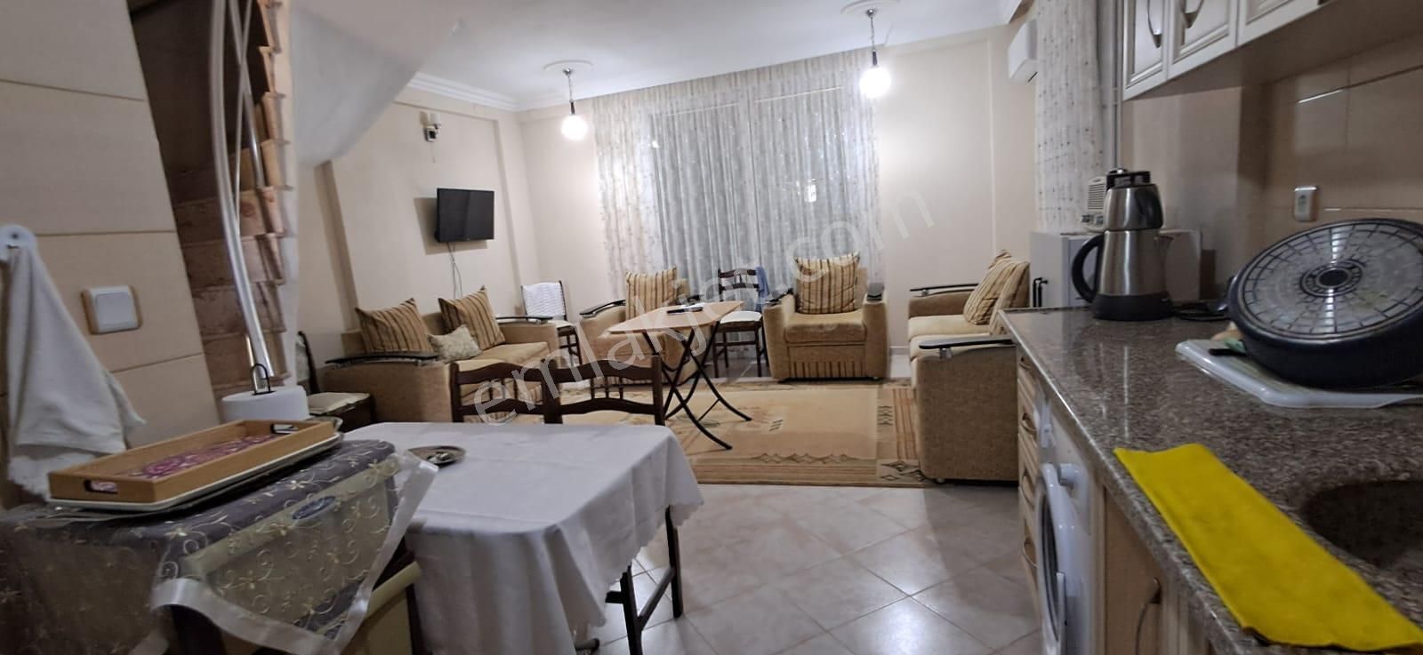 Villamız Bergama Zeytindağ Mahallesi Mavikent Sitesinde Full Eşyalı Triplex