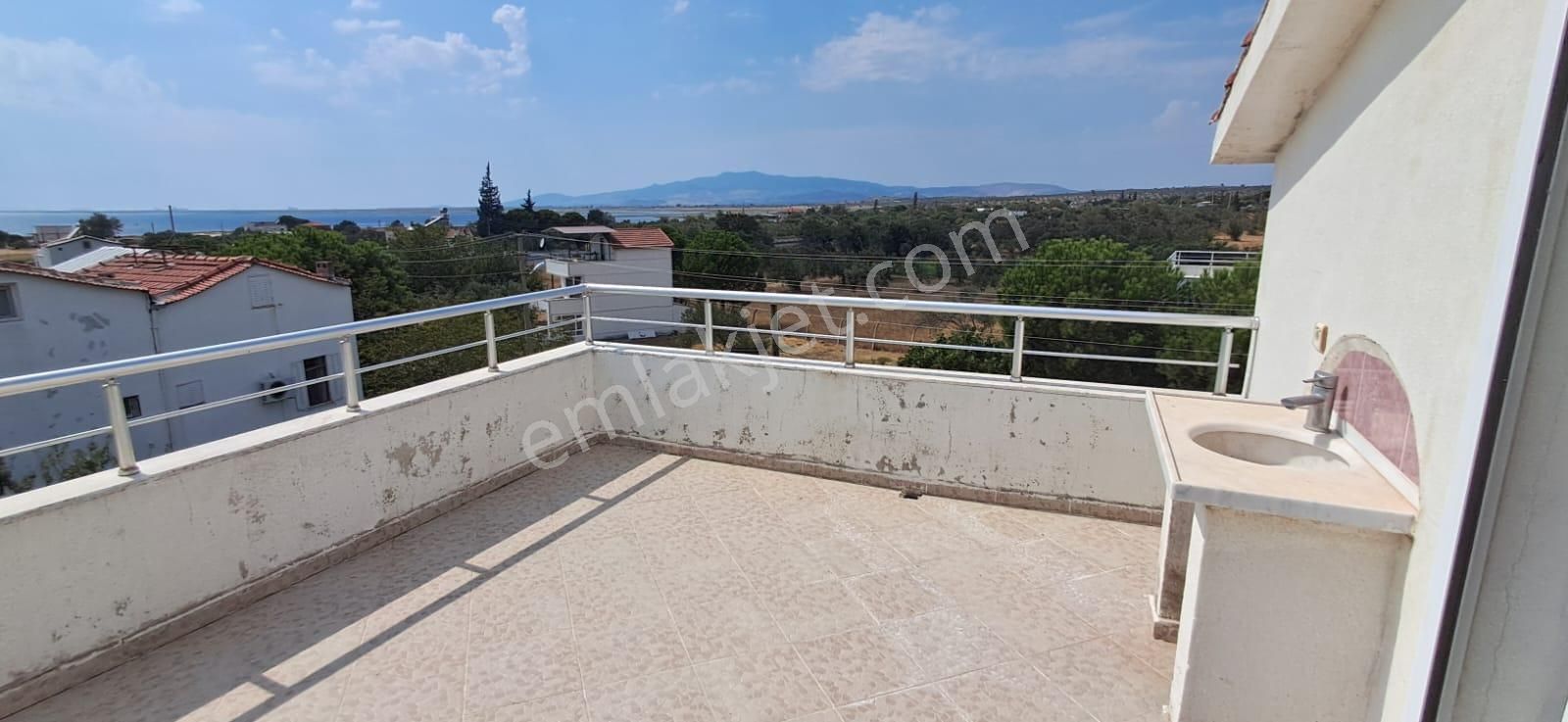 Villamız Bergama Zeytindağ Mahallesi Mavikent Sitesinde Full Eşyalı Triplex - Görsel 16