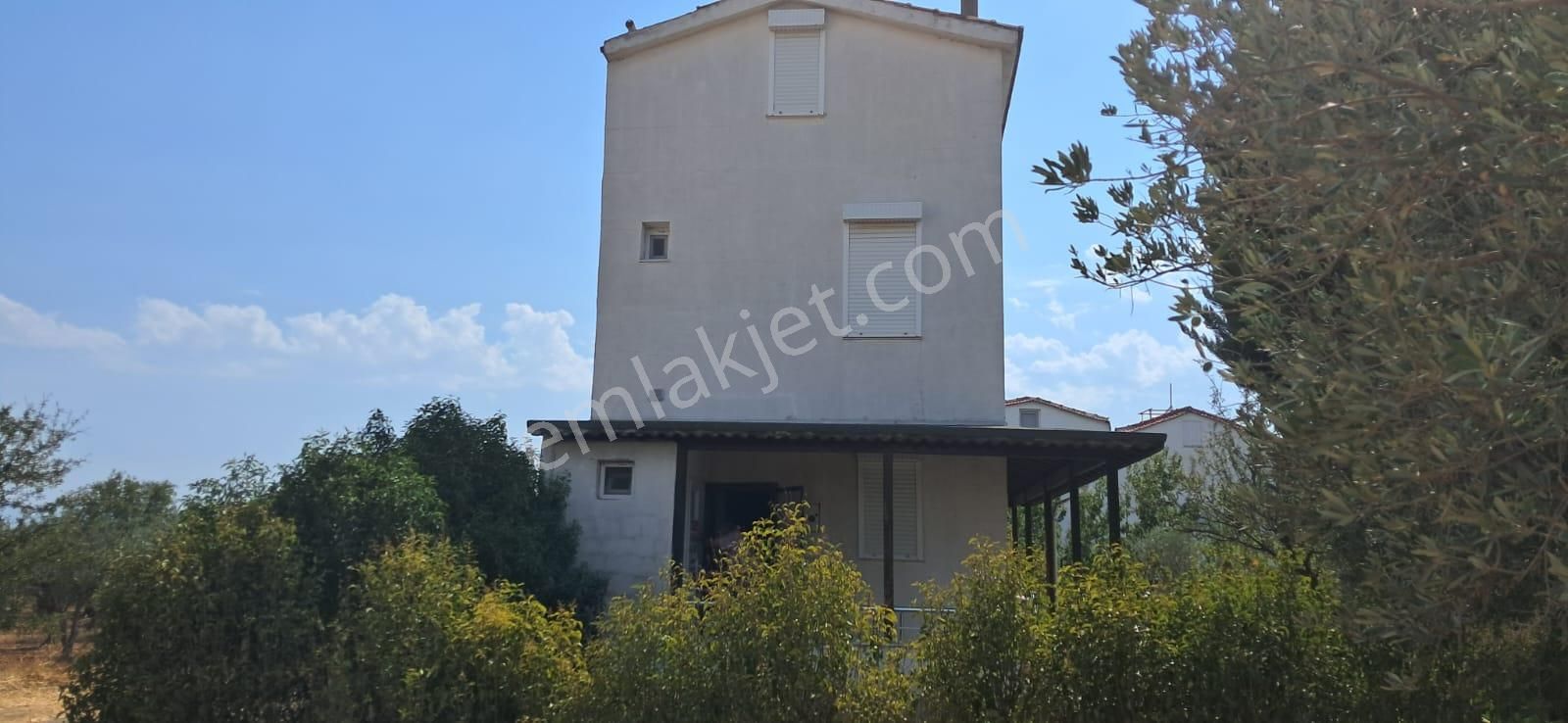 Villamız Bergama Zeytindağ Mahallesi Mavikent Sitesinde Full Eşyalı Triplex - Görsel 2