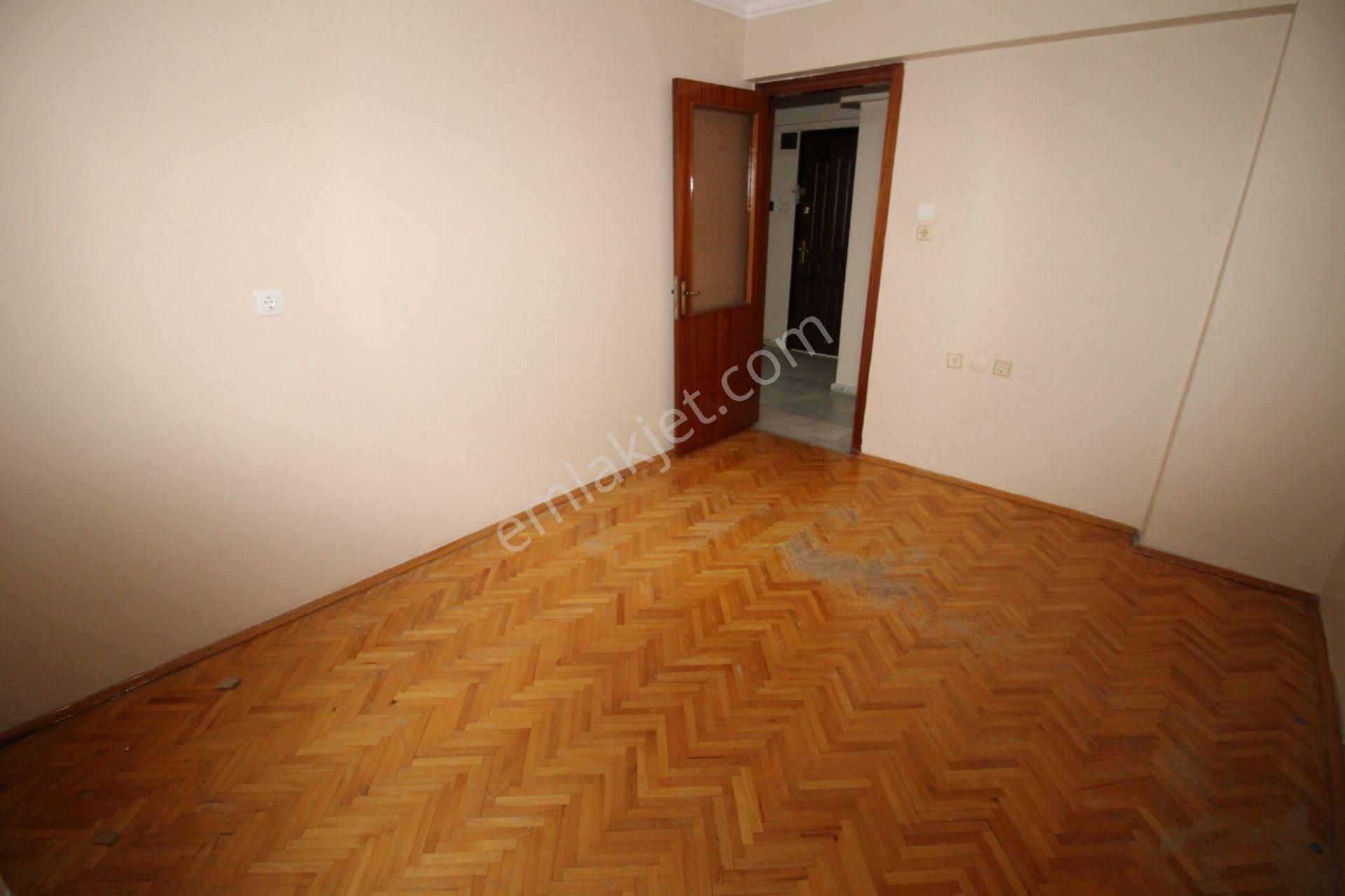 Türk Koleji Yakını Arakat D.gazlı Asansörlü Bakımlı 3+1 Daire - Görsel 15