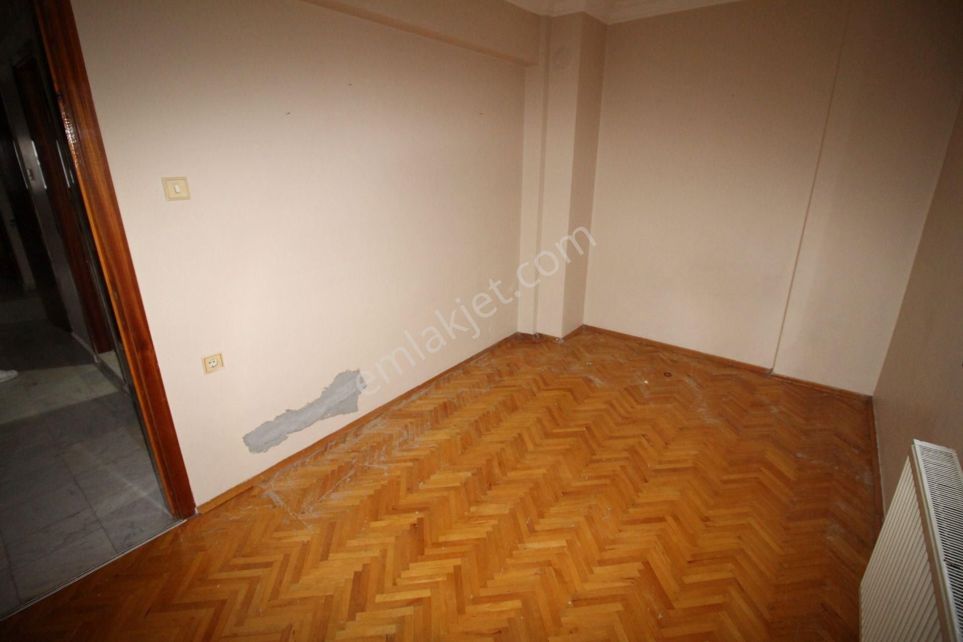 Türk Koleji Yakını Arakat D.gazlı Asansörlü Bakımlı 3+1 Daire - Görsel 27