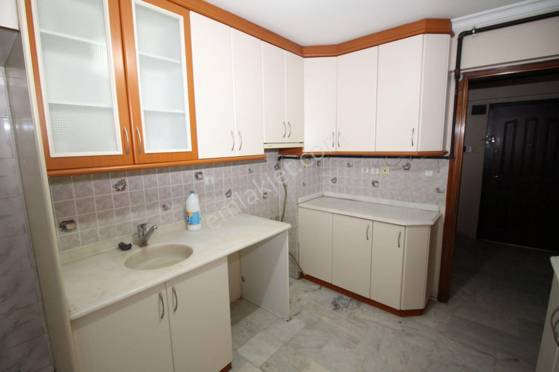 Türk Koleji Yakını Arakat D.gazlı Asansörlü Bakımlı 3+1 Daire - Görsel 10