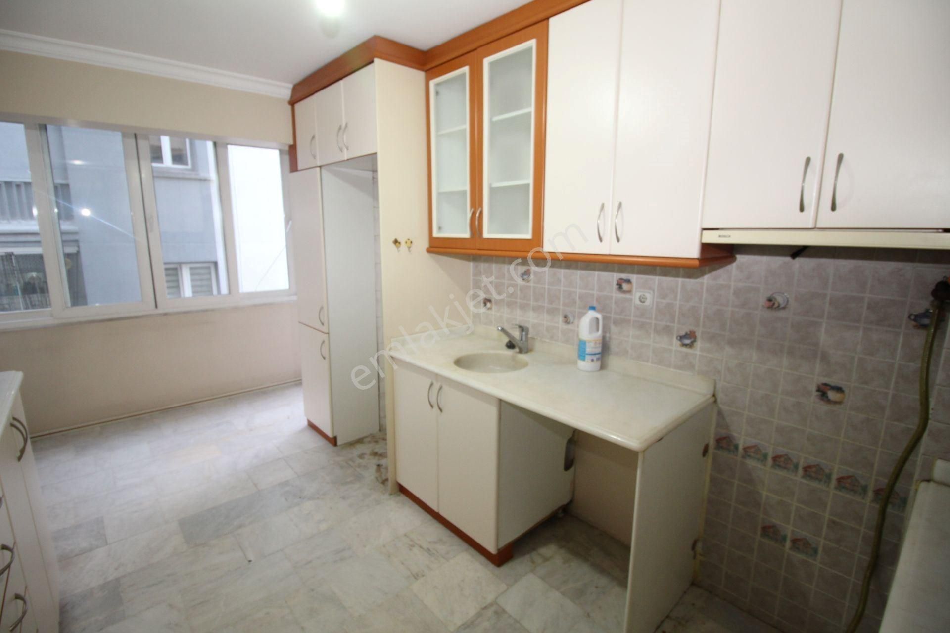 Türk Koleji Yakını Arakat D.gazlı Asansörlü Bakımlı 3+1 Daire - Görsel 8