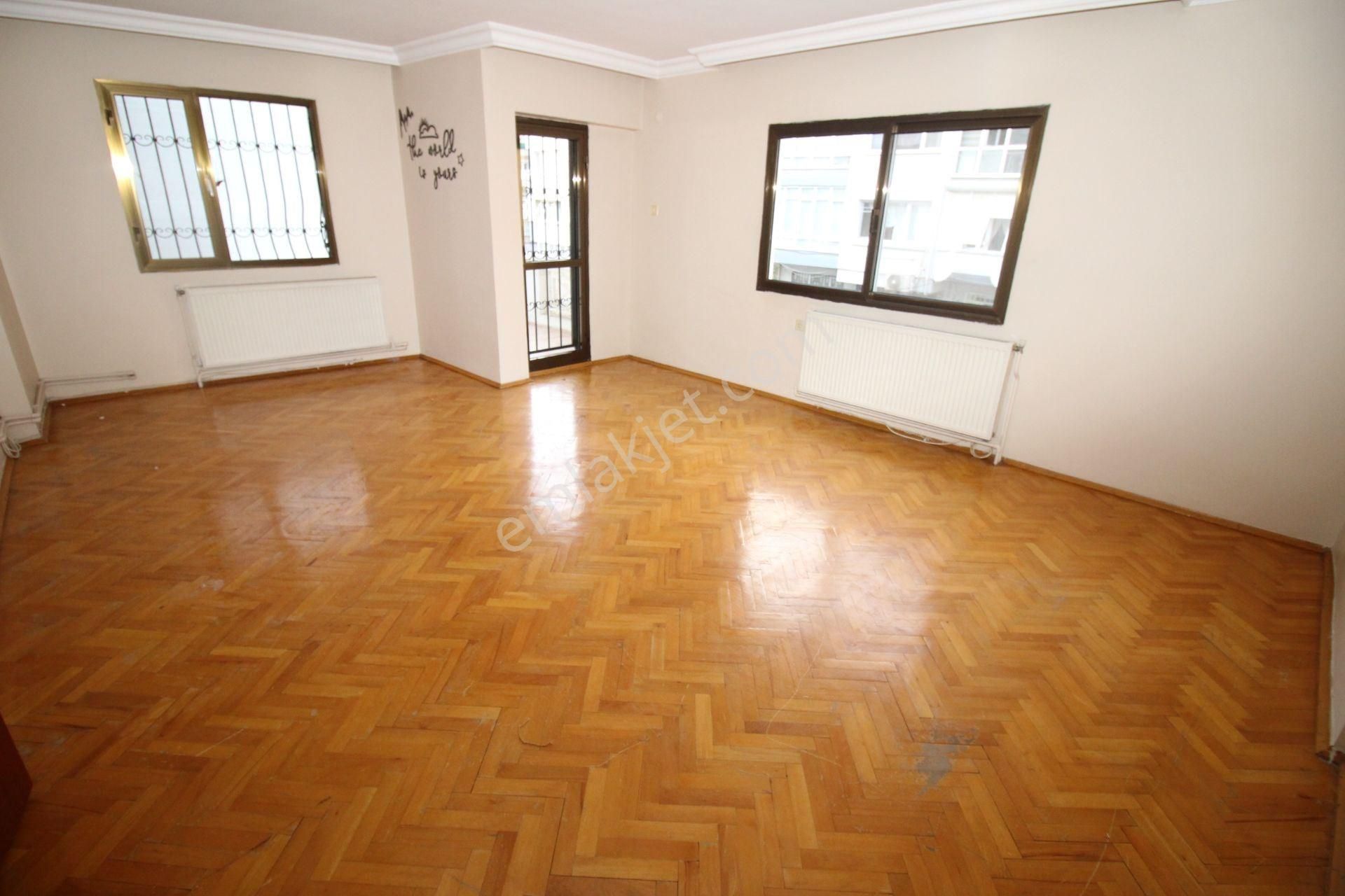 Türk Koleji Yakını Arakat D.gazlı Asansörlü Bakımlı 3+1 Daire