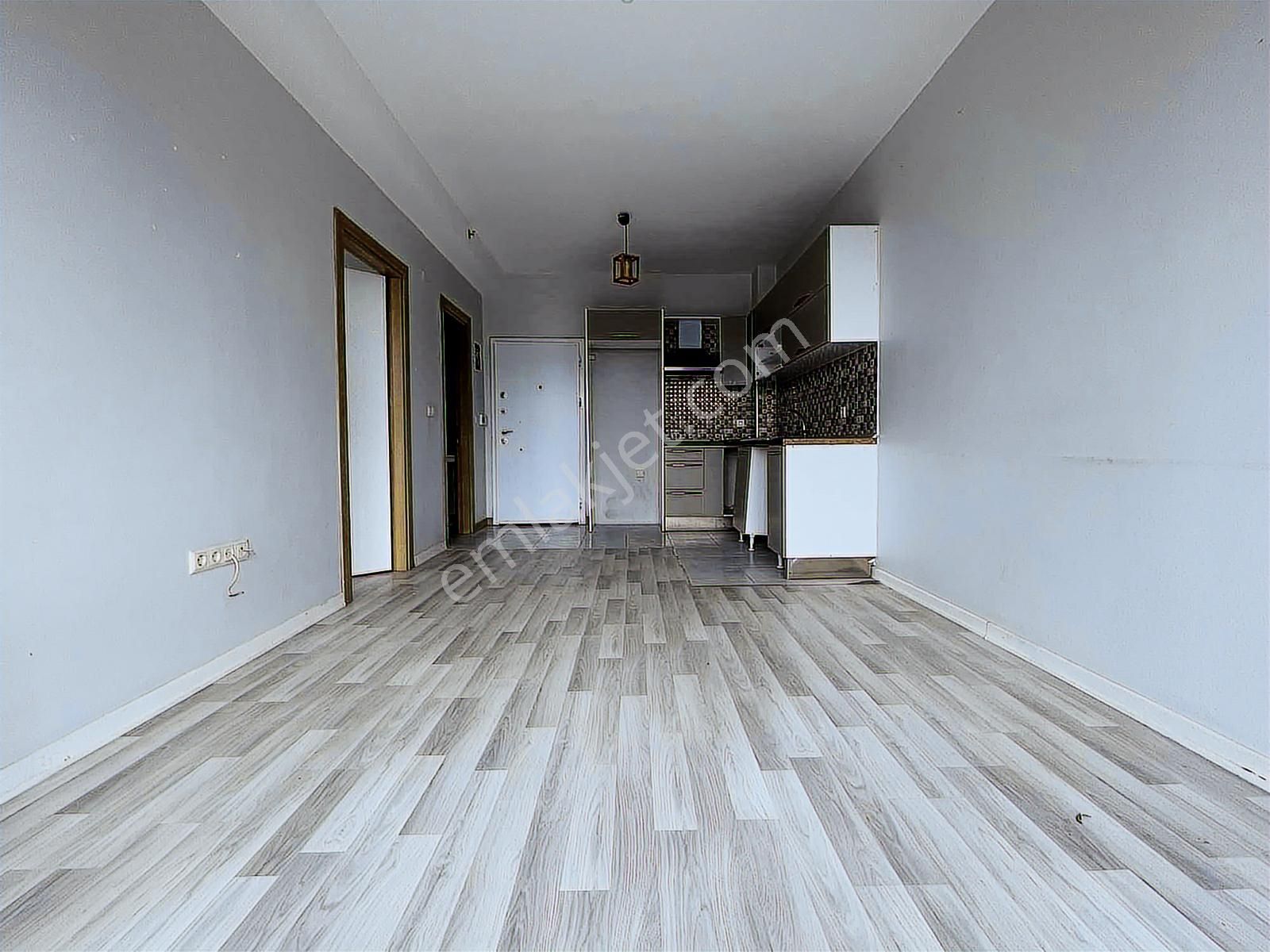 Para'dan Site İçinde 1+1 Satılık Daire
