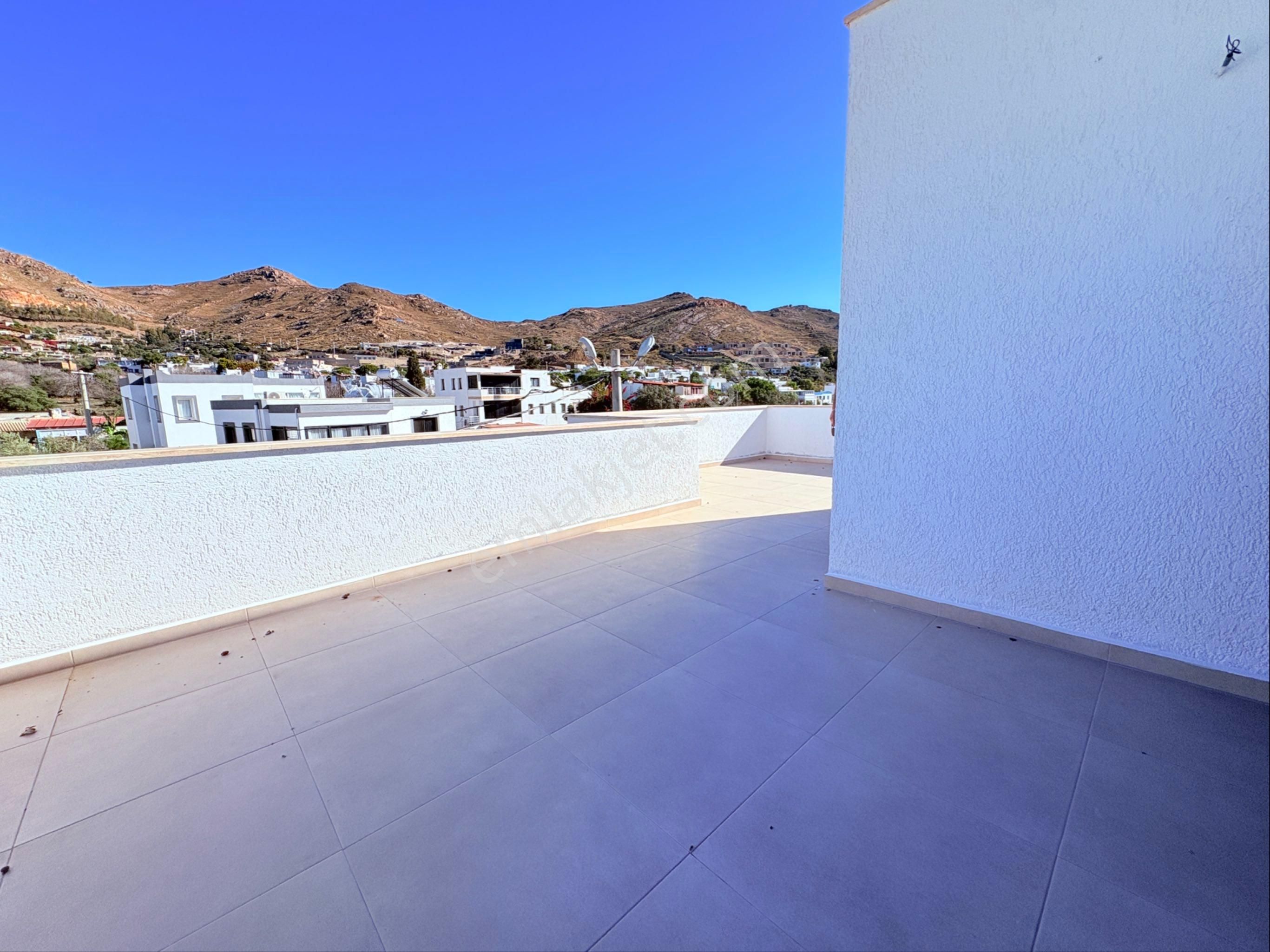 Bodrum Gümüşlük Merkezde Satılık 2+1 Dubleks - Görsel 23