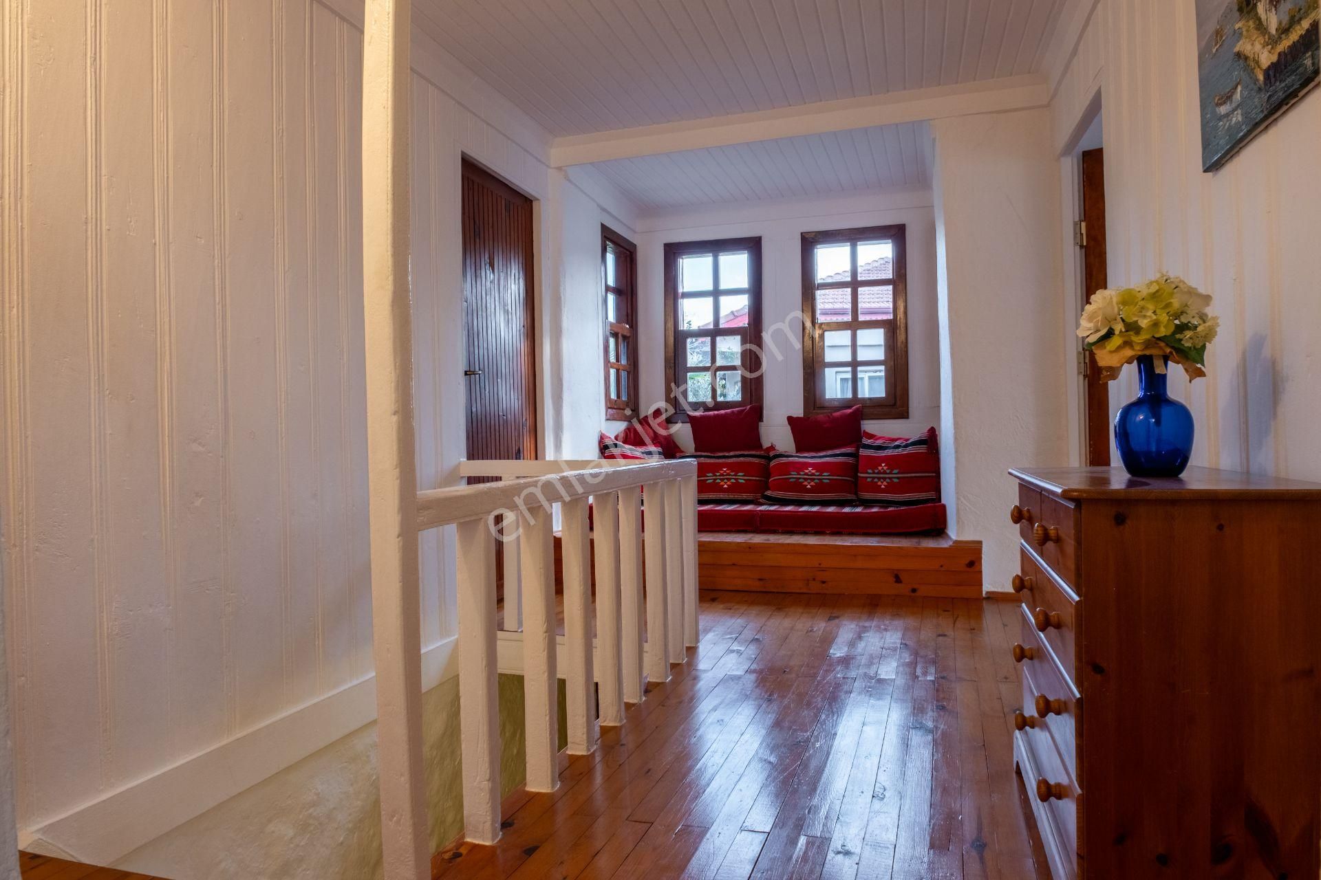 Ilıca'da Satılık Havuzlu 4+1 Taş Villa - Görsel 17