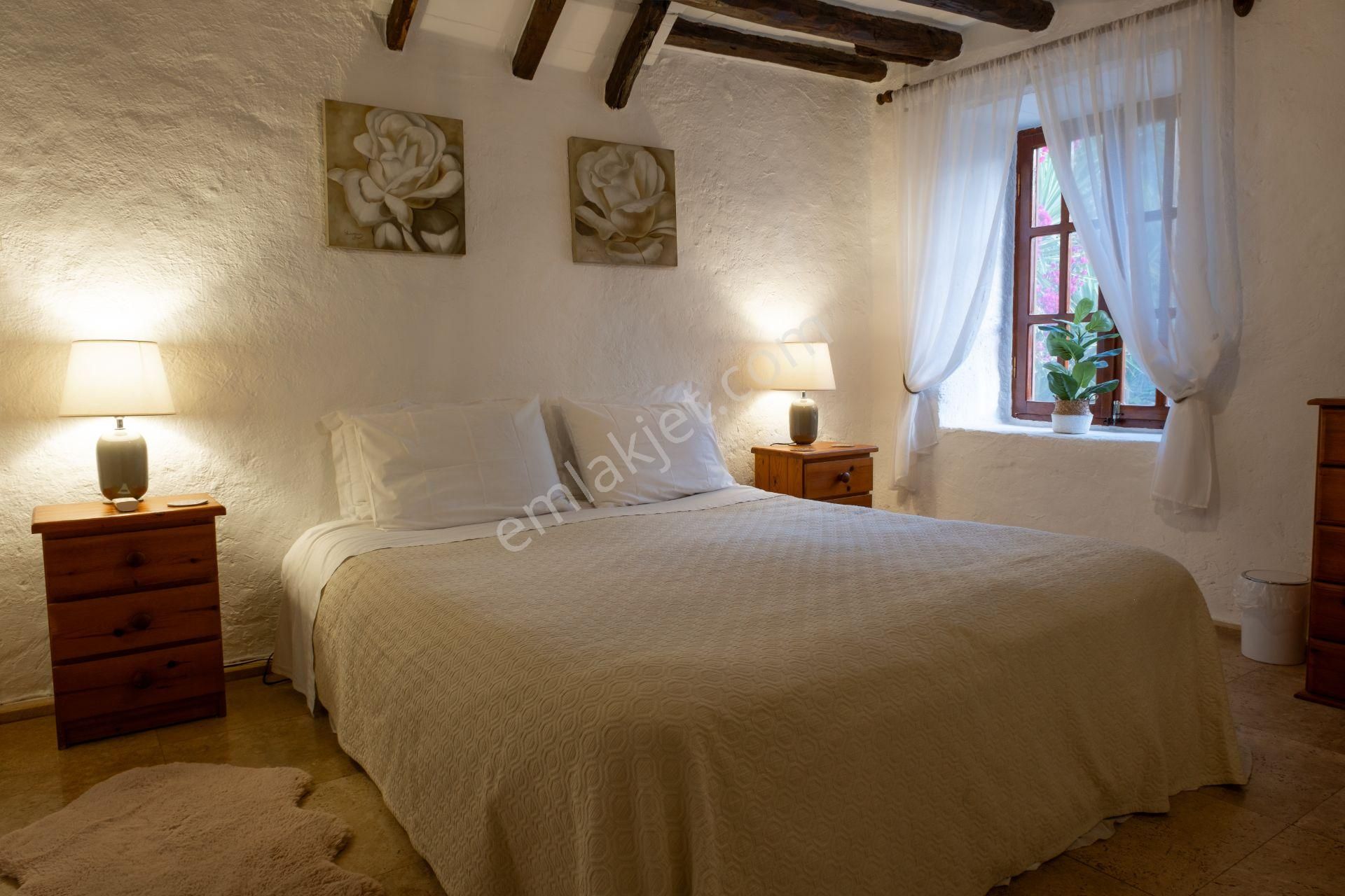 Ilıca'da Satılık Havuzlu 4+1 Taş Villa - Görsel 25