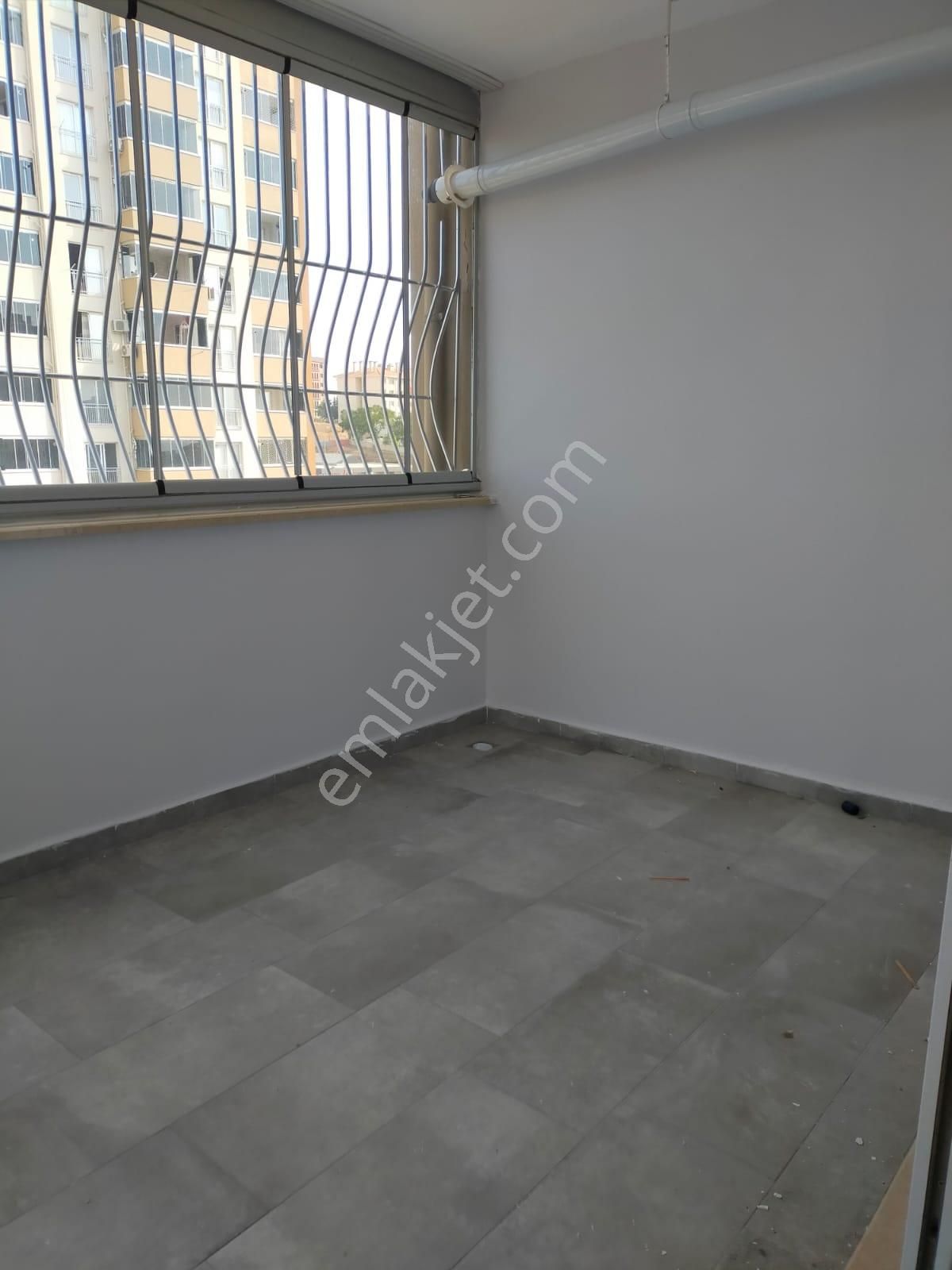 Birlik Gayrimenkul Den Osmangazi De 3+1 İskanlı Site İçerisinde Cepheleri Açık Fırsat Daiire - Görsel 13