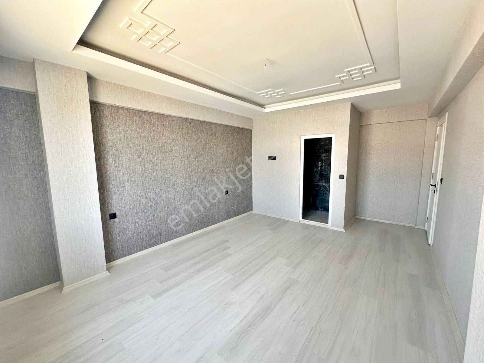 Belkız'da Cadde Üzeri Sıfır !yemek Odalı Cam Balkonlu U.lüx3.5+1 - Görsel 24