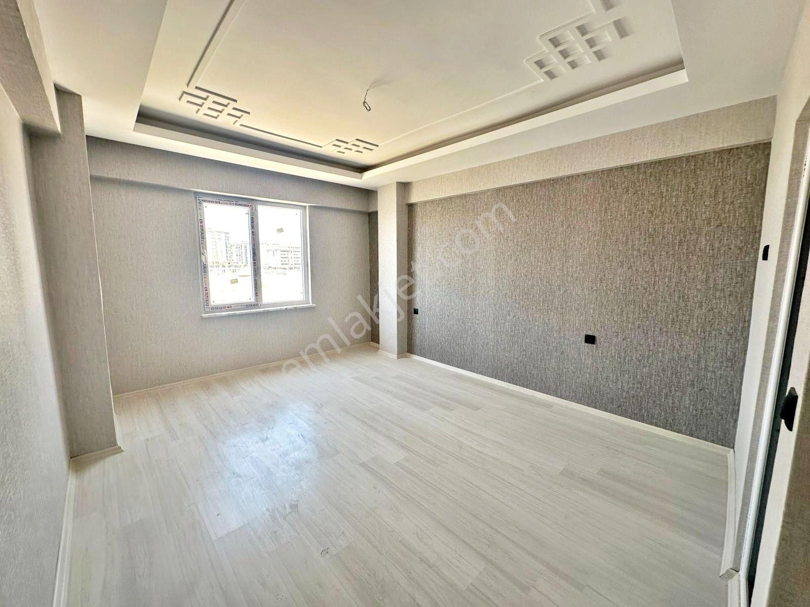 Belkız'da Cadde Üzeri Sıfır !yemek Odalı Cam Balkonlu U.lüx3.5+1 - Görsel 22