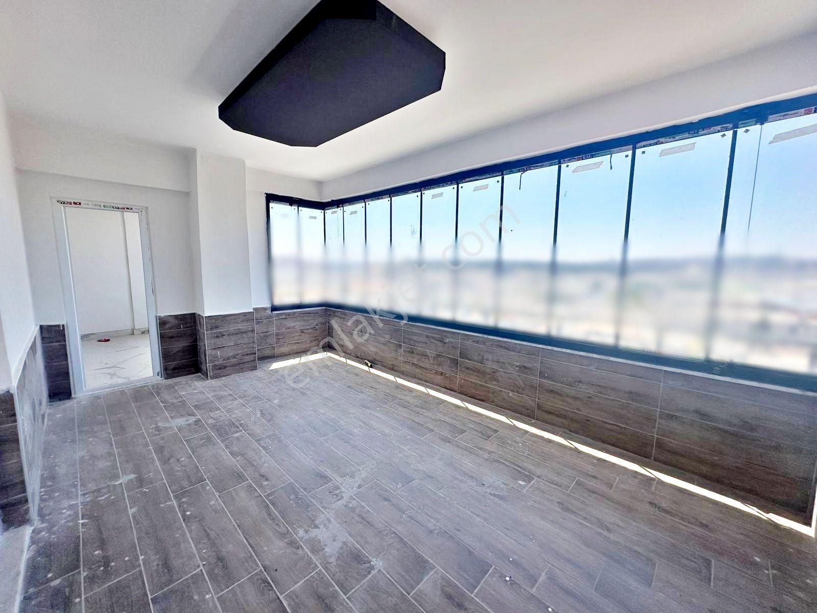 Belkız'da Cadde Üzeri Sıfır !yemek Odalı Cam Balkonlu U.lüx3.5+1 - Görsel 6